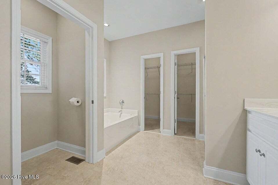 570 River North Drive Property Photo 40