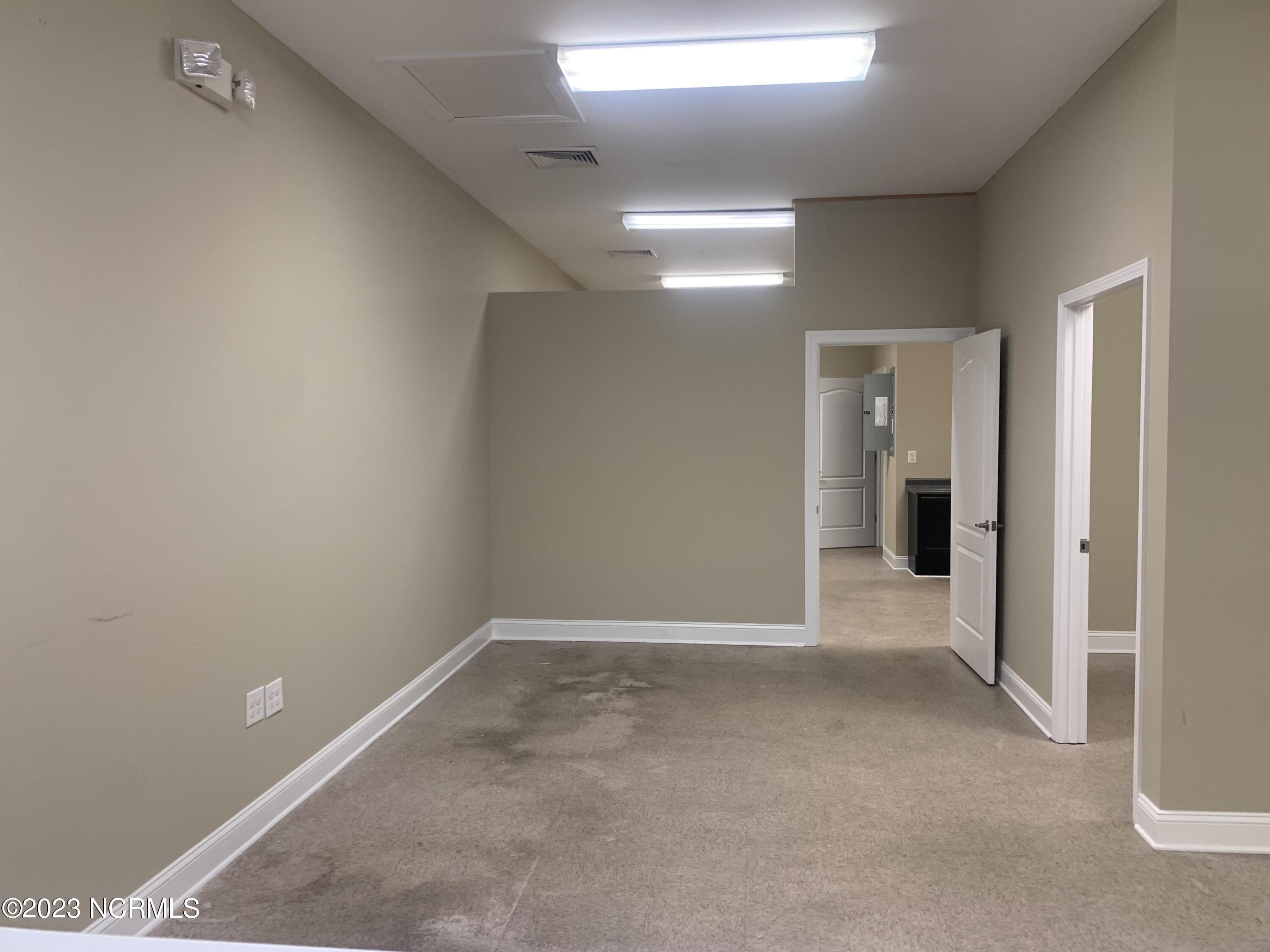 100 Fall Creek Drive C Property Photo 6