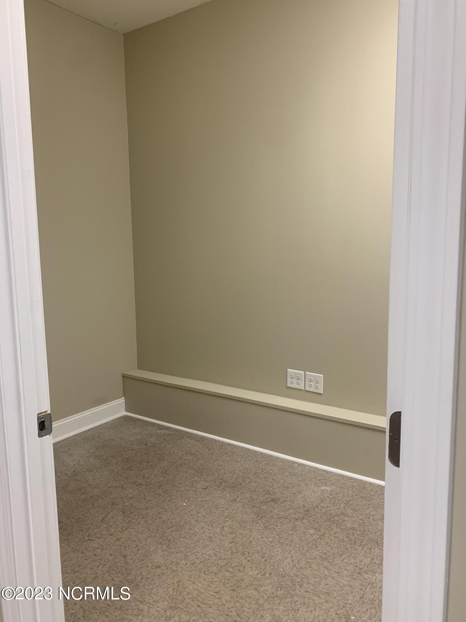 100 Fall Creek Drive C Property Photo 12