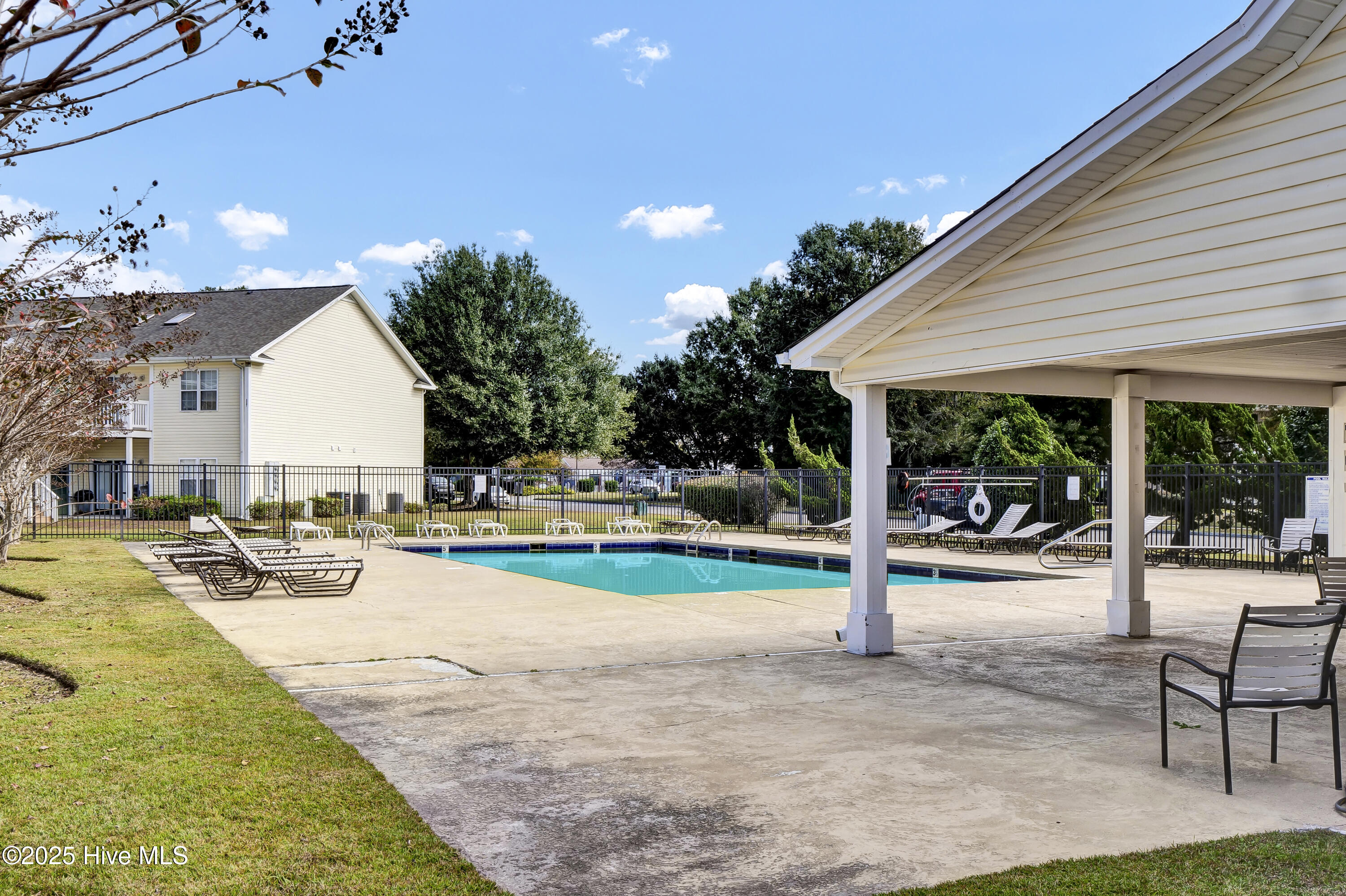 4615 Mcclelland Drive G202 Property Photo 28