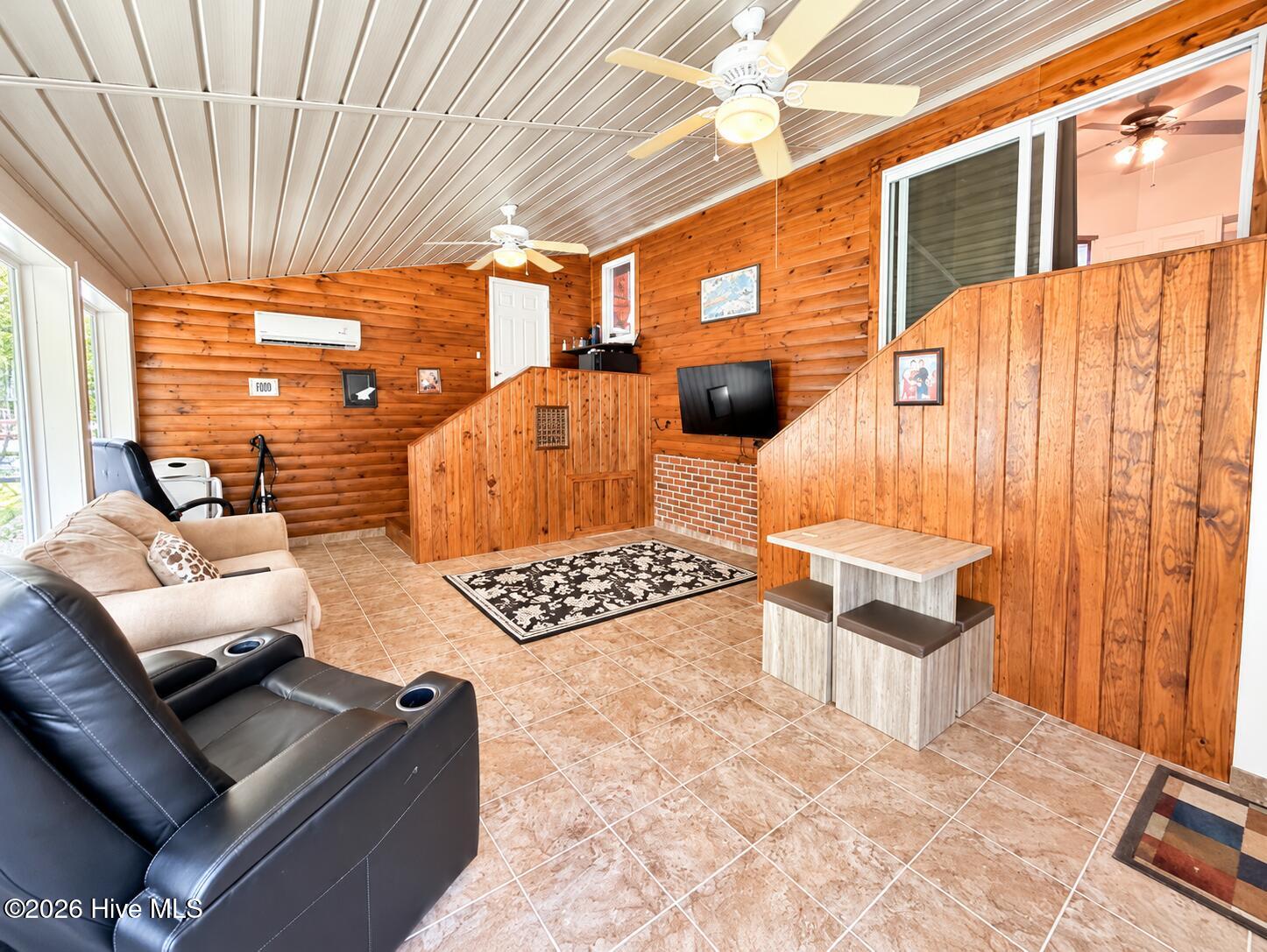 195 Jowyn Lane Property Photo 32