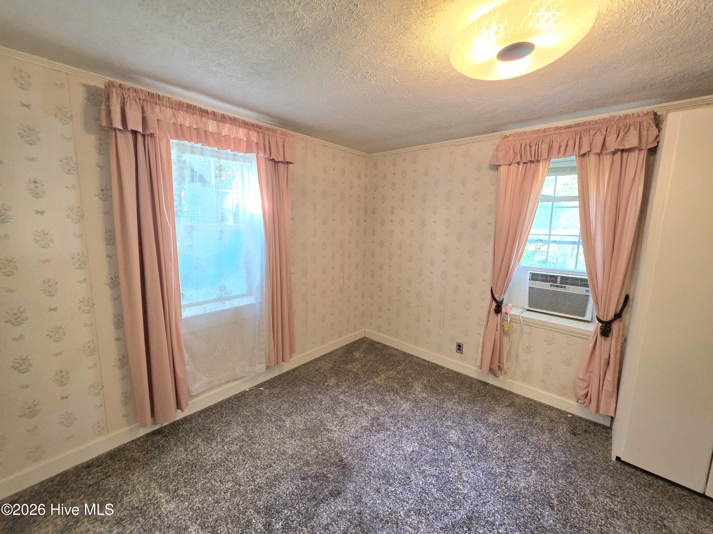 170 South River Road Property Photo 16