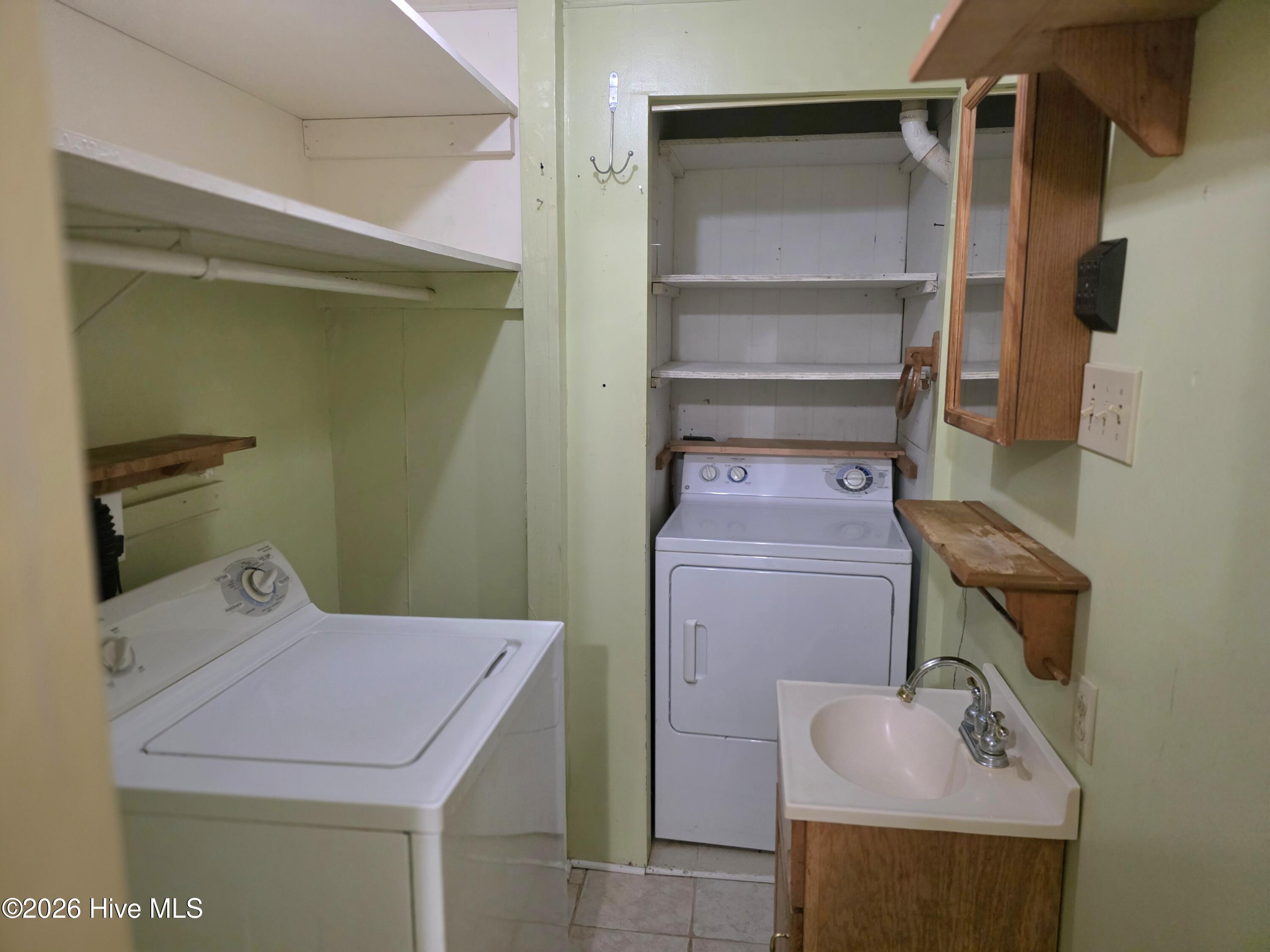 170 South River Road Property Photo 27