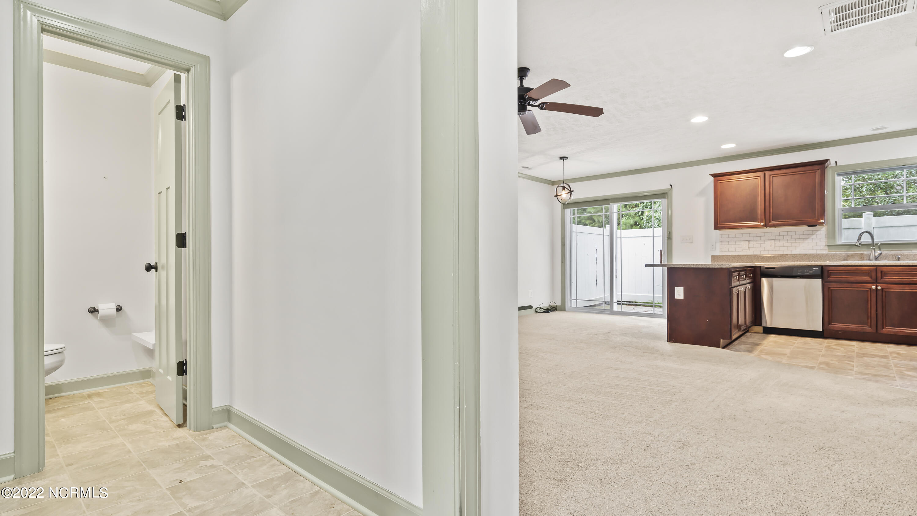 104 Kenan Loop Property Photo 4