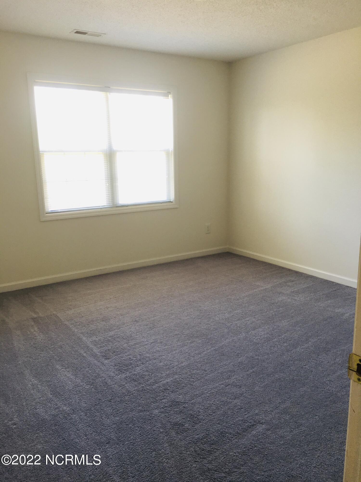 101 E Coopers Court Property Photo 14