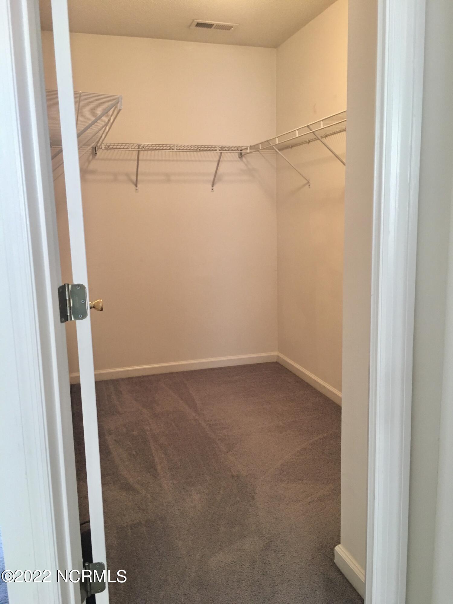 101 E Coopers Court Property Photo 15
