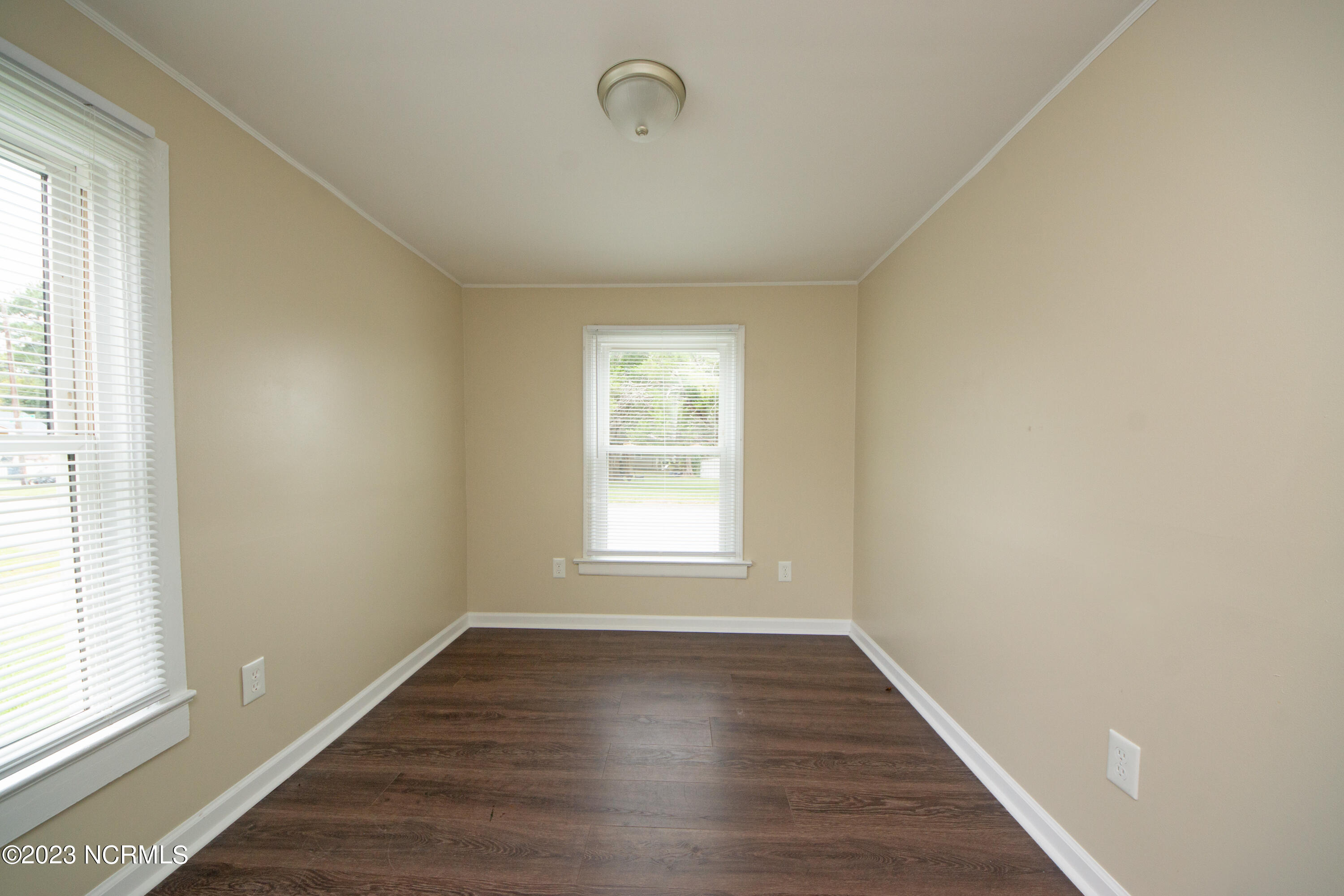 500 Torrence Avenue Property Photo 14