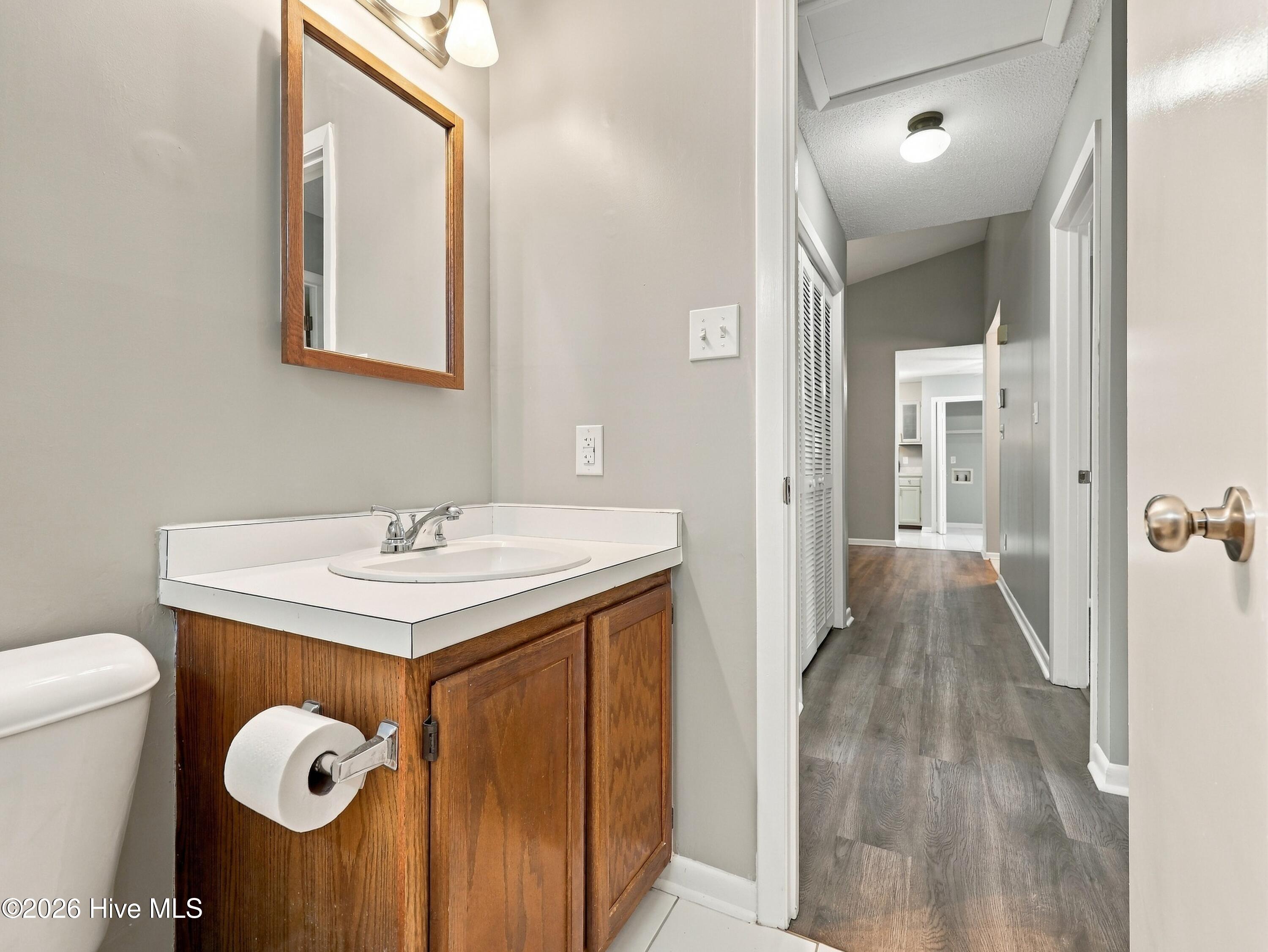408 Mark Lane Property Photo 17