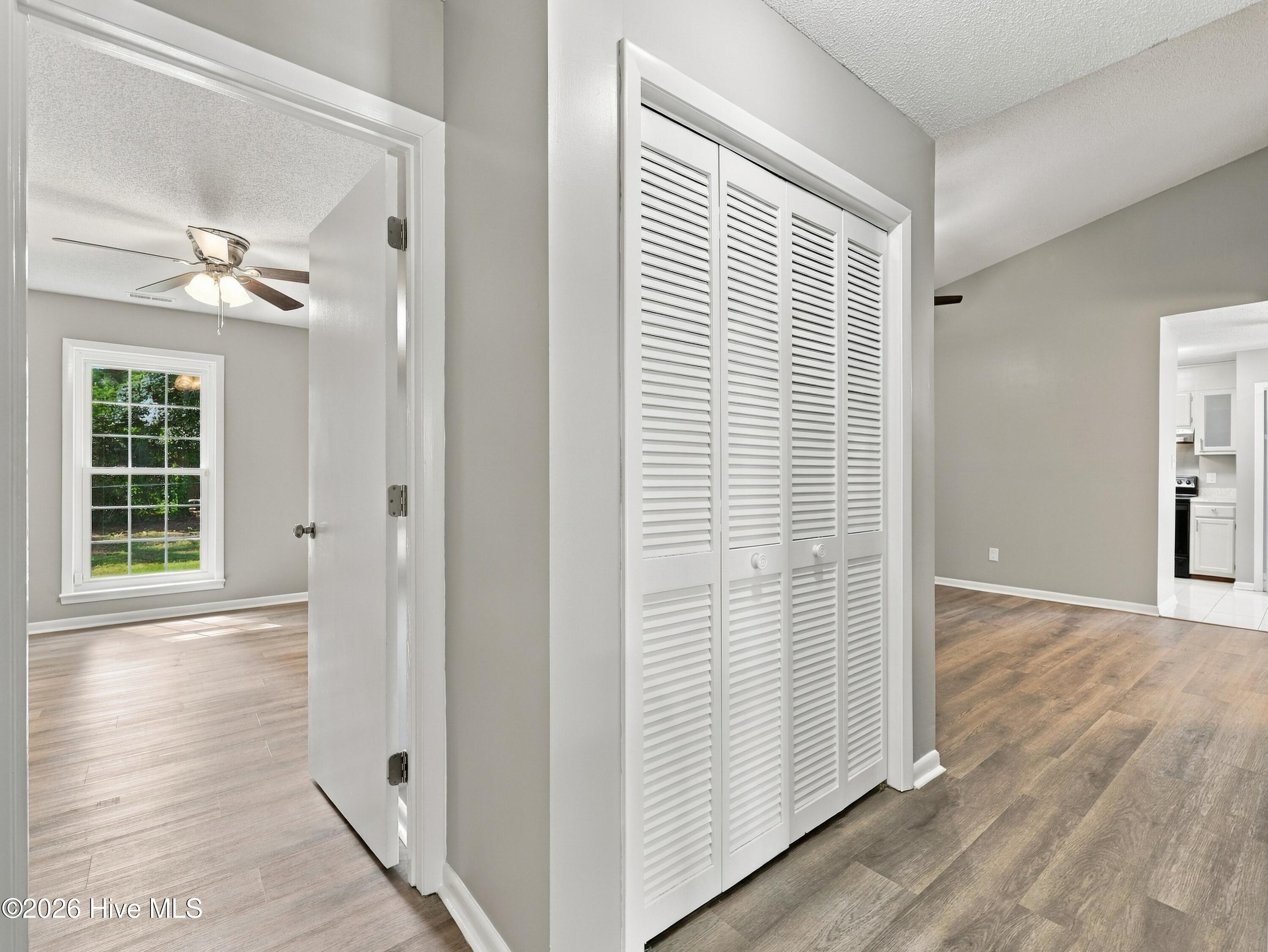 408 Mark Lane Property Photo 18