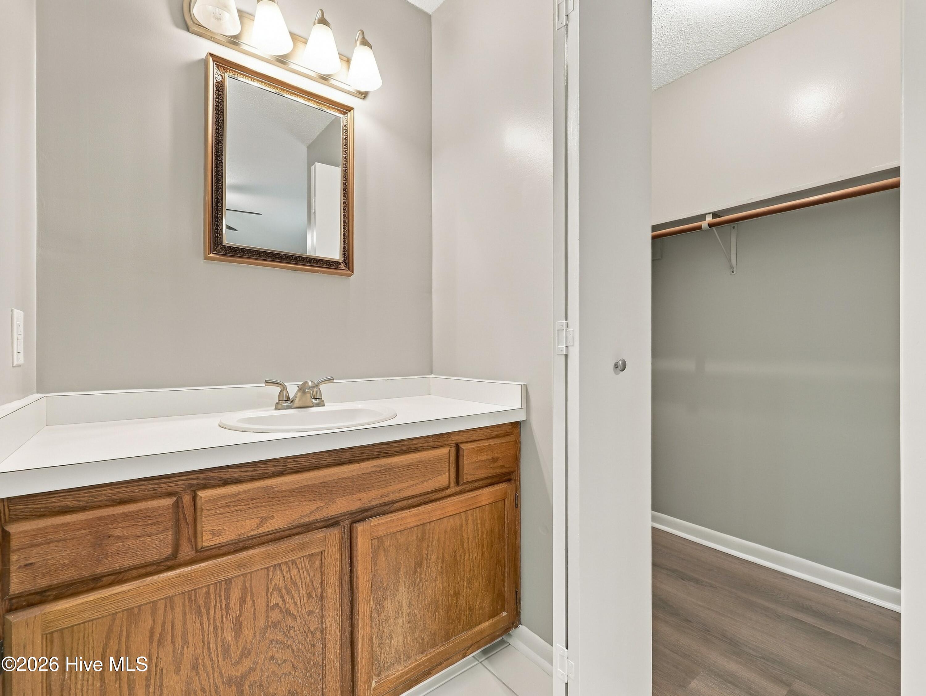 408 Mark Lane Property Photo 24