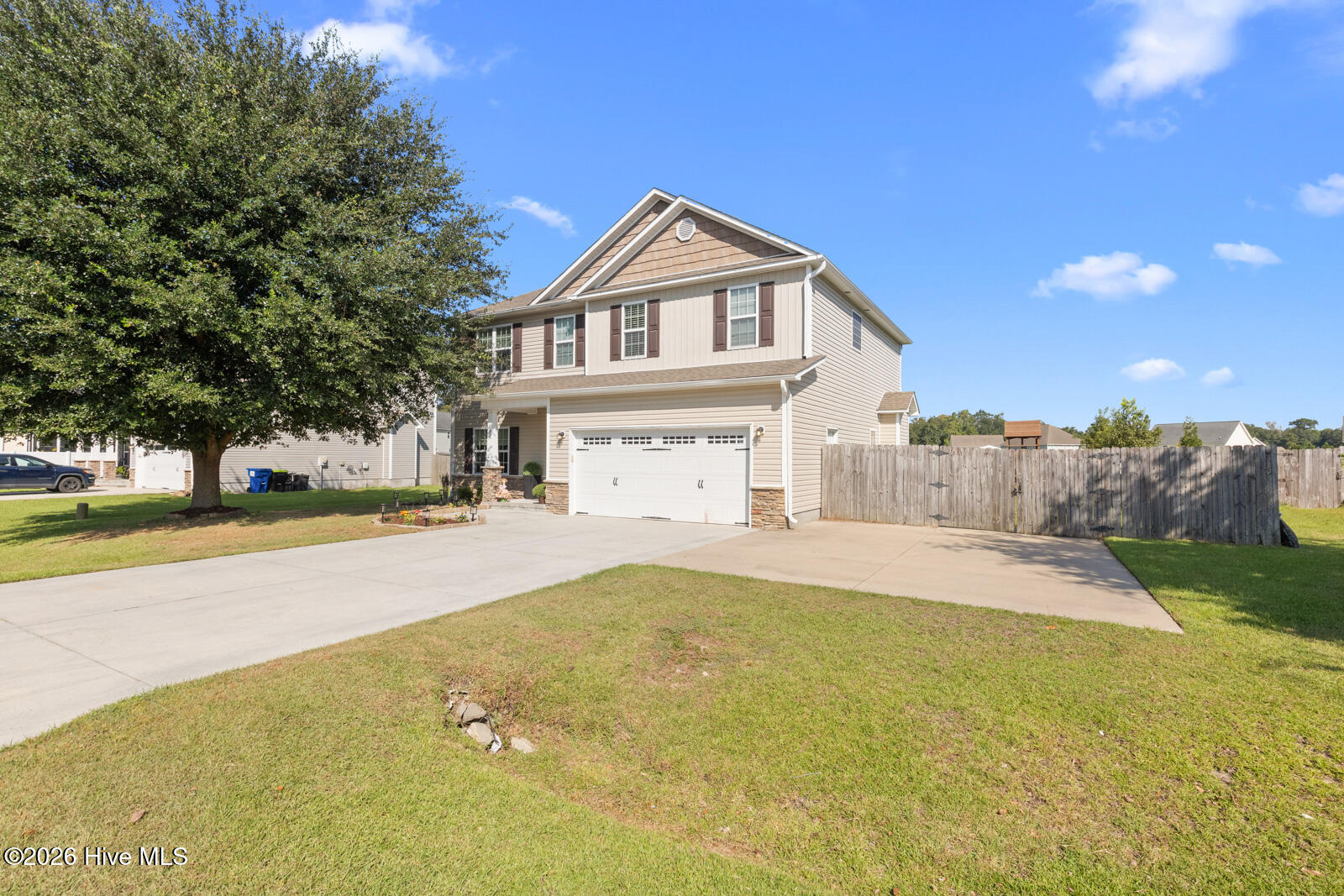 105 Cypress Manor Court Property Photo 6