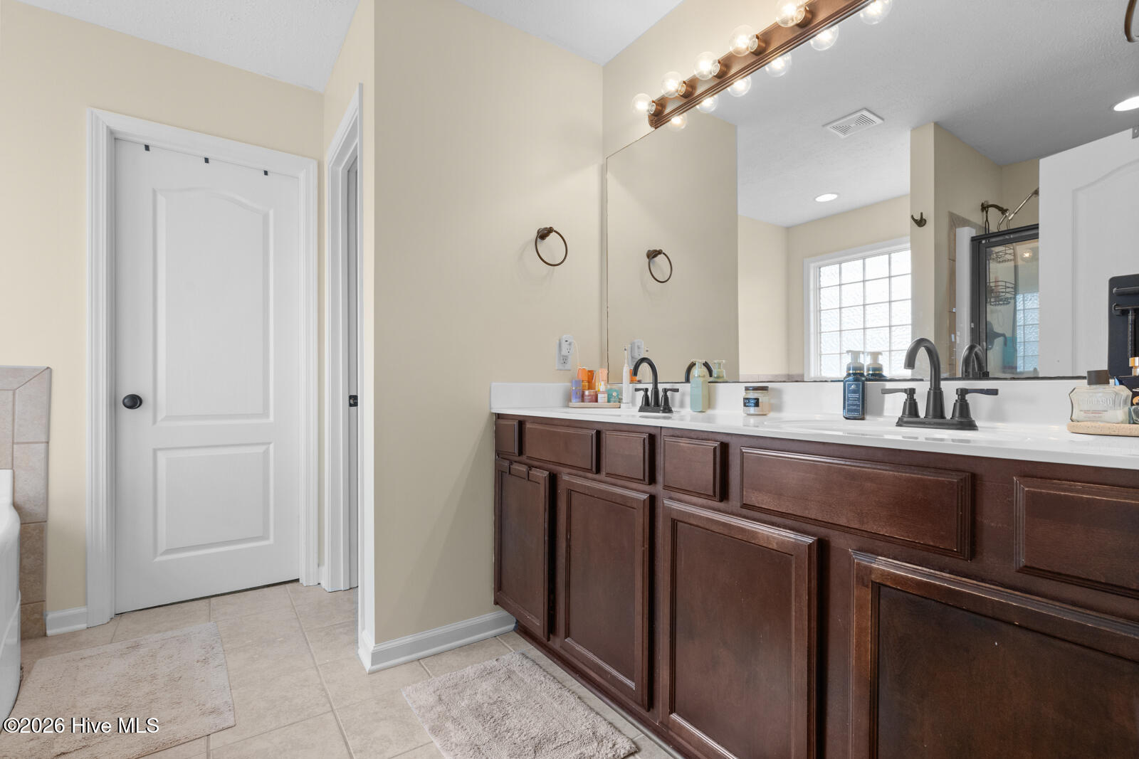 105 Cypress Manor Court Property Photo 33