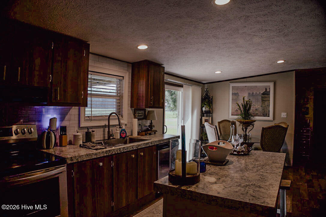 1227 Mclean Road Property Photo 11