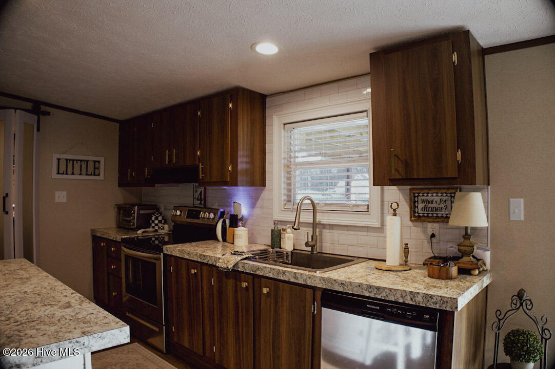 1227 Mclean Road Property Photo 12