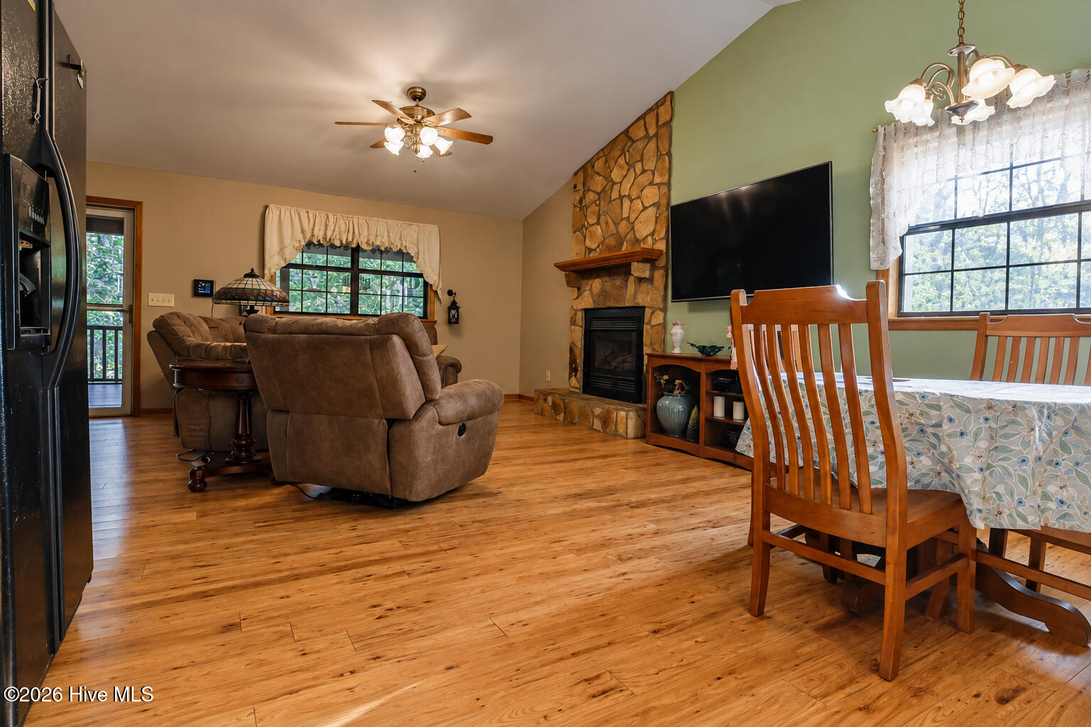 30 Sunray Circle Property Photo 8