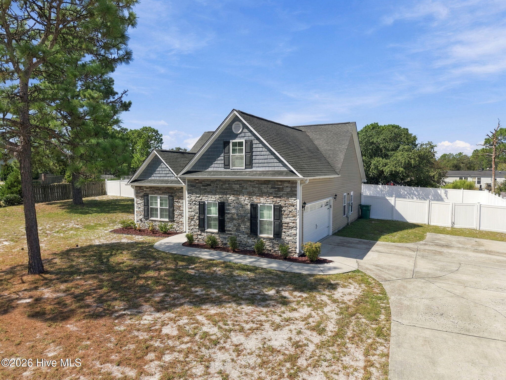 227 Queens Haven Road Property Photo 3