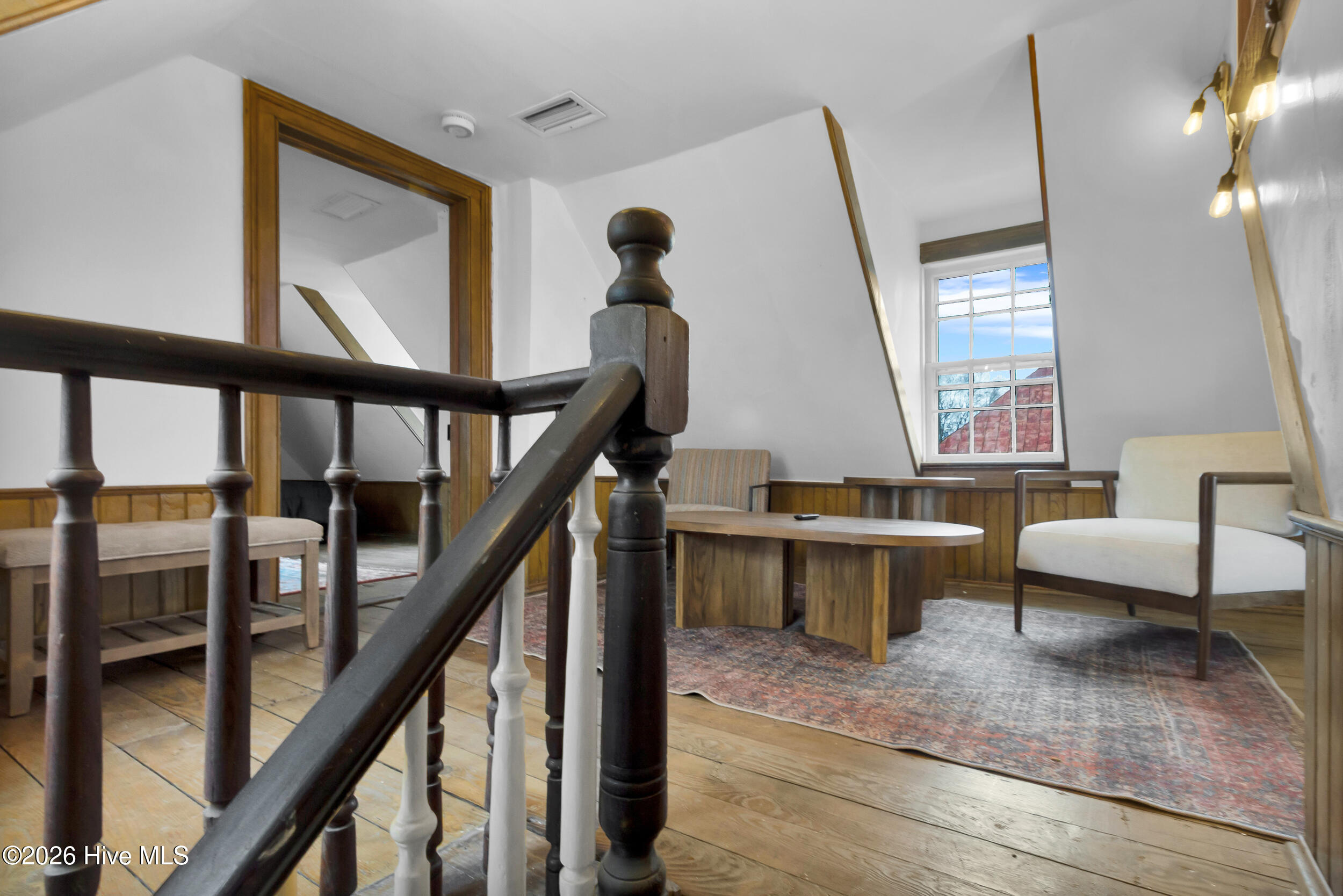 409 Hancock Street Property Photo 27