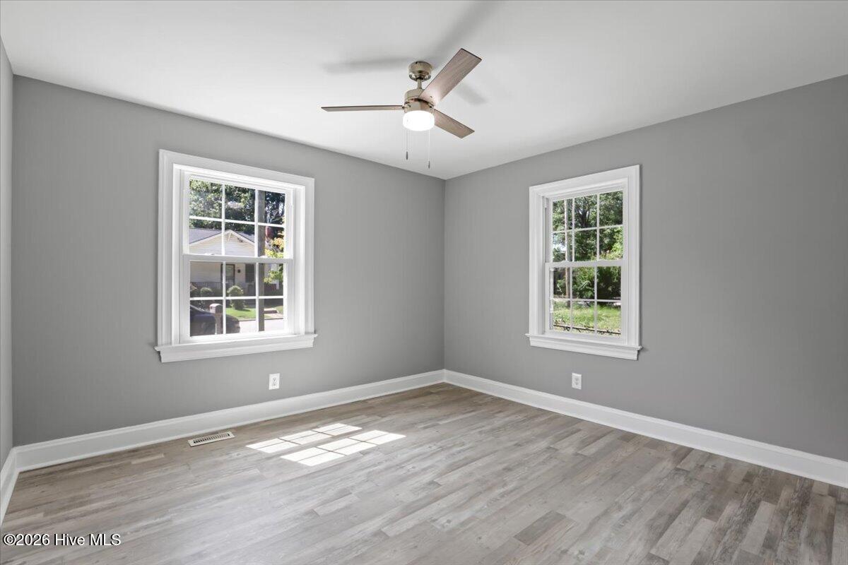 818 Long Avenue Property Photo 21