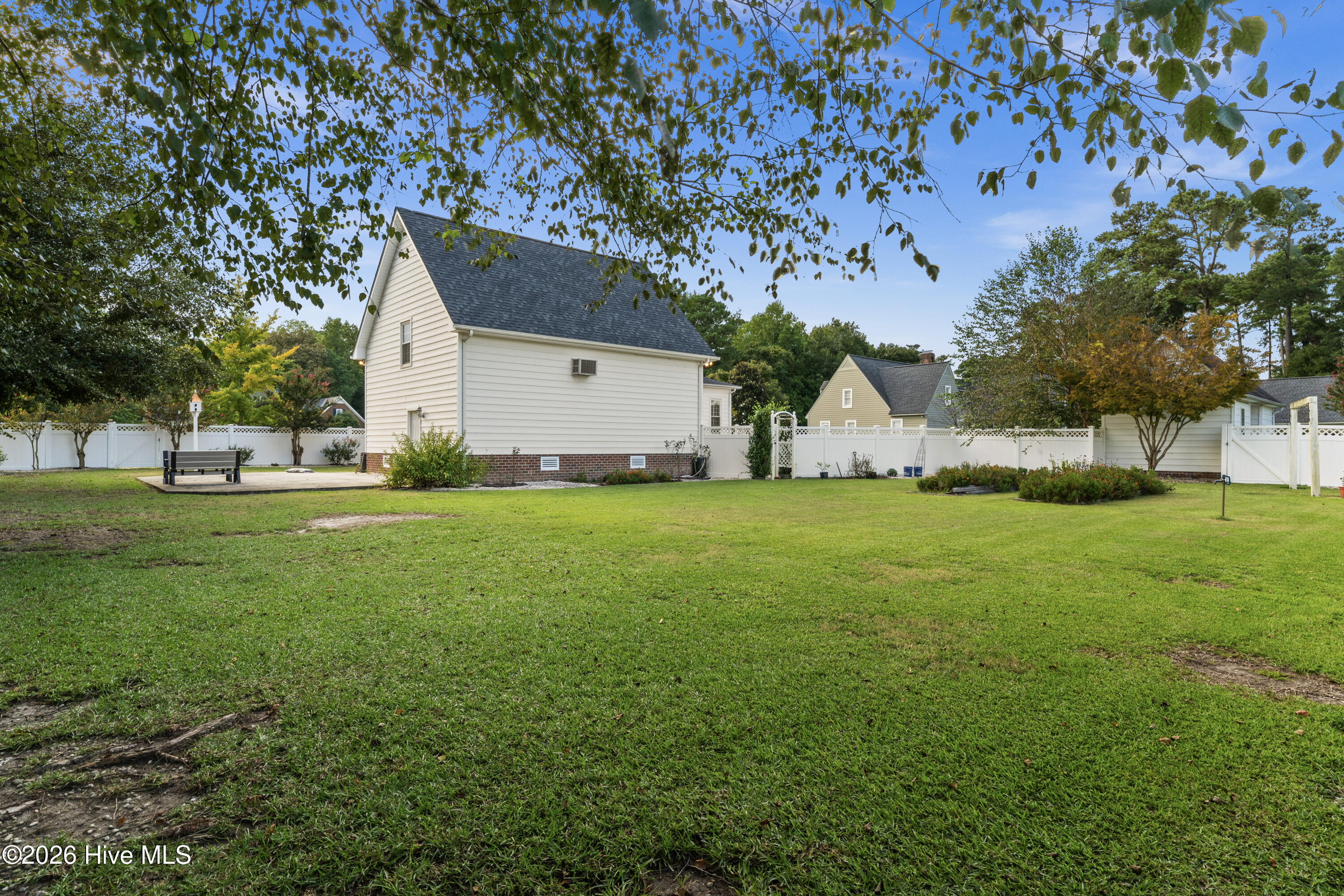 305 Fox Ridge Road Property Photo 40
