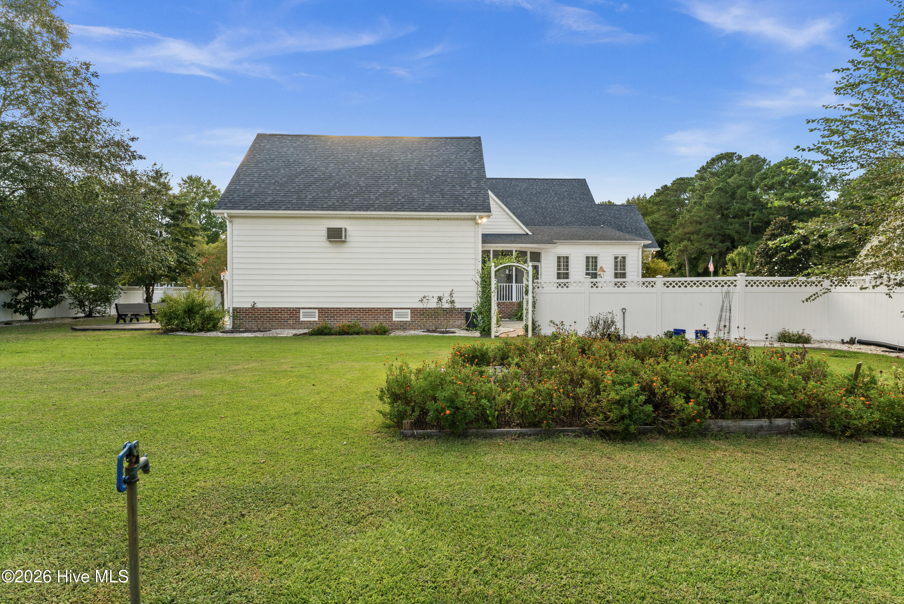 305 Fox Ridge Road Property Photo 41