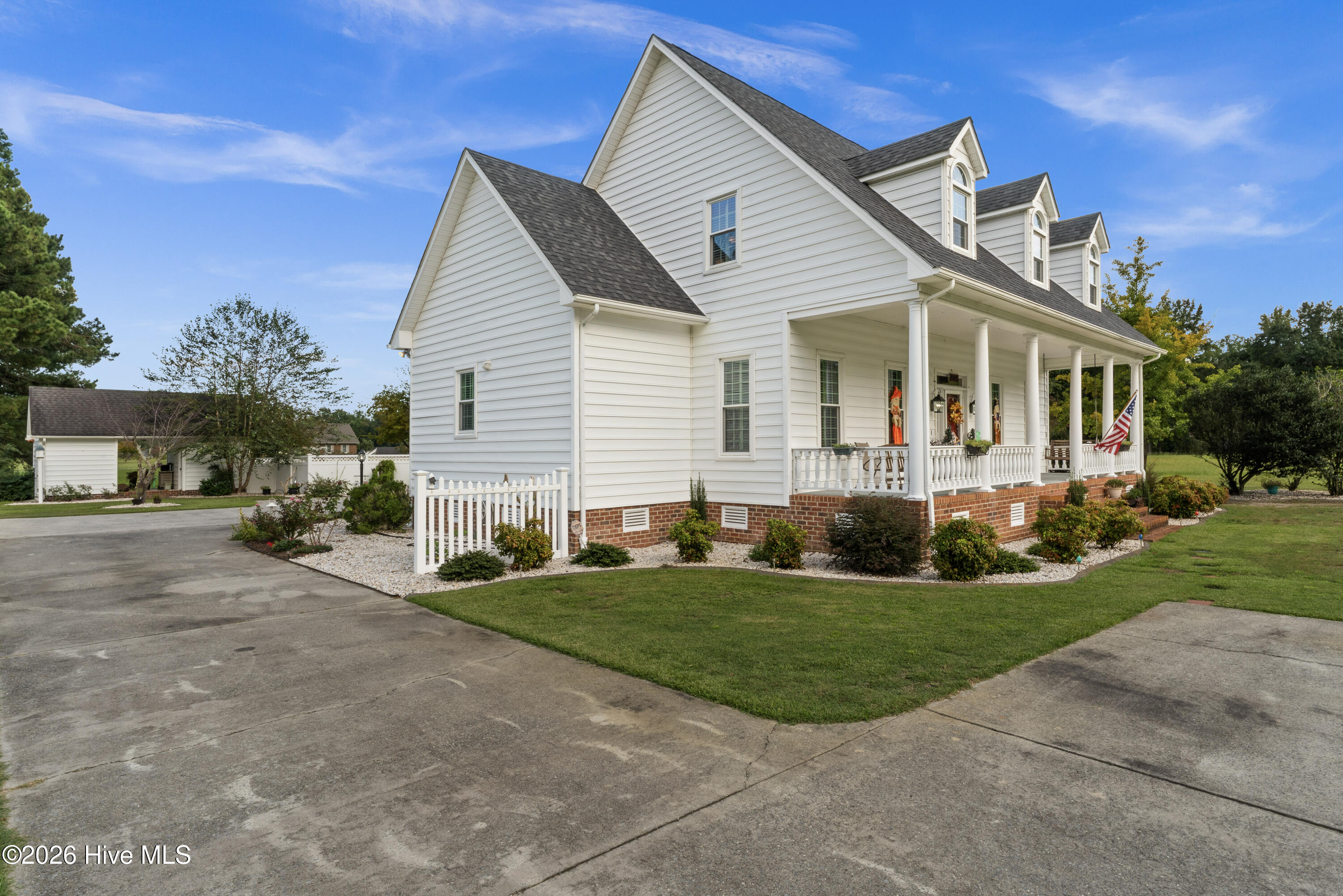 305 Fox Ridge Road Property Photo 48