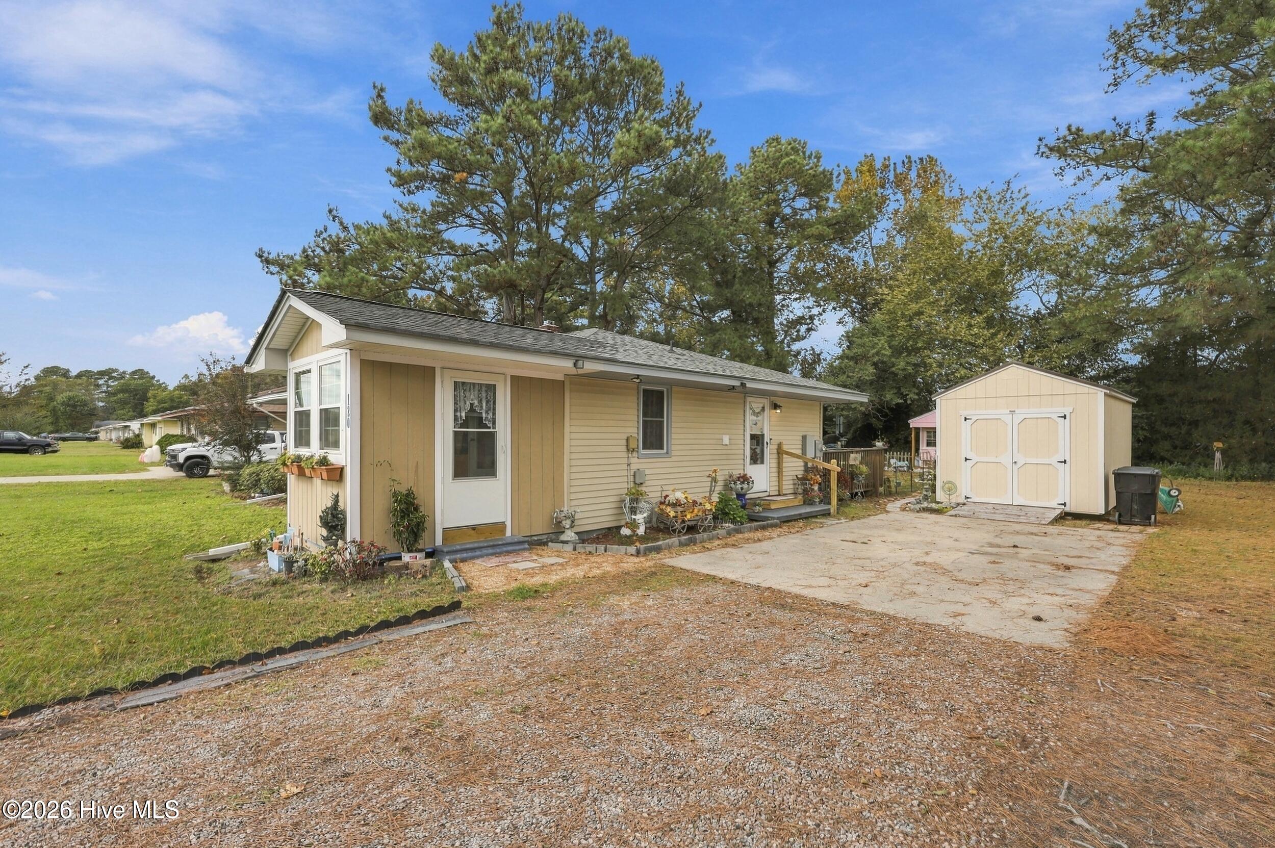 120 Ranch Drive Property Photo 6