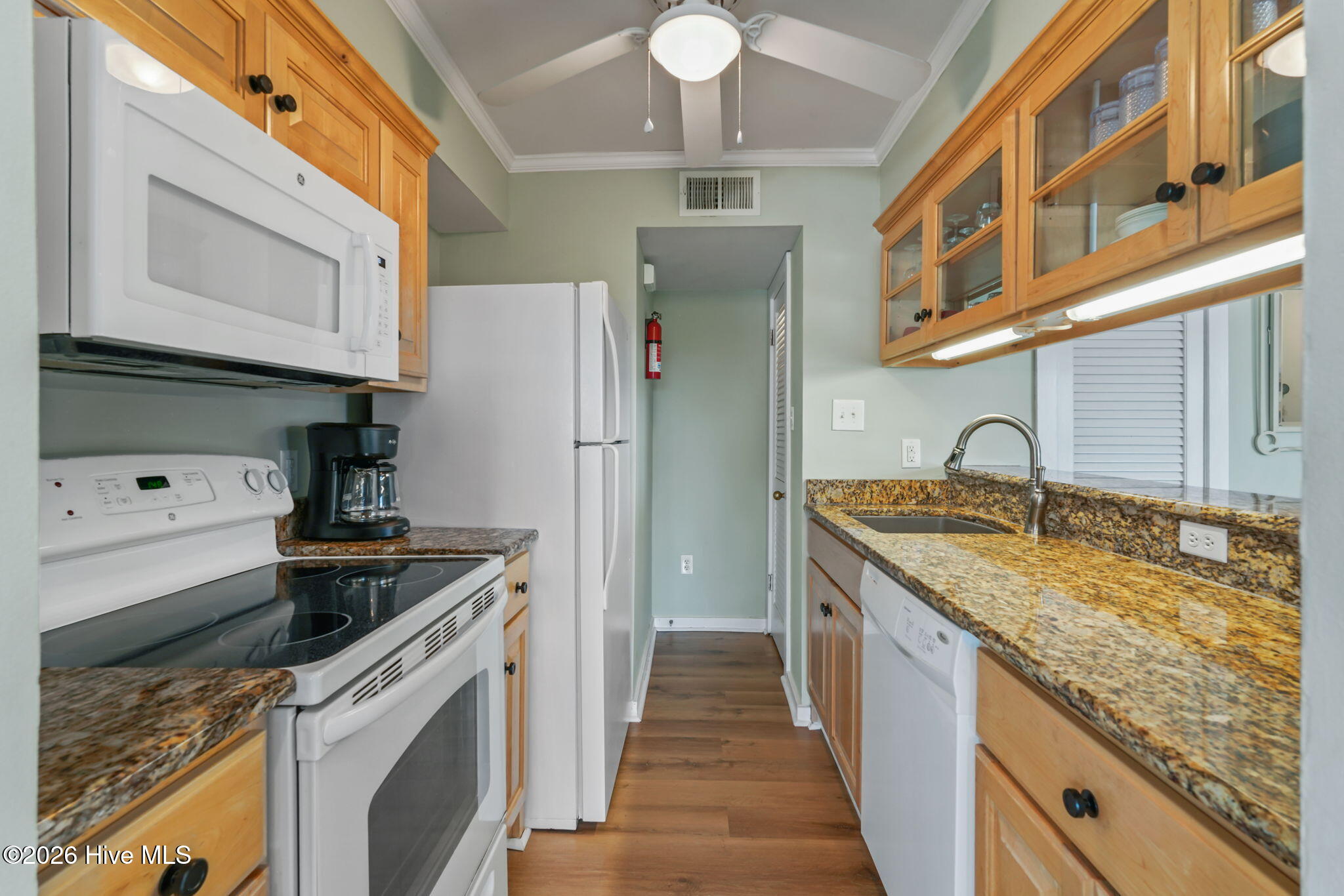9661 Shore Drive C14 Property Photo 31