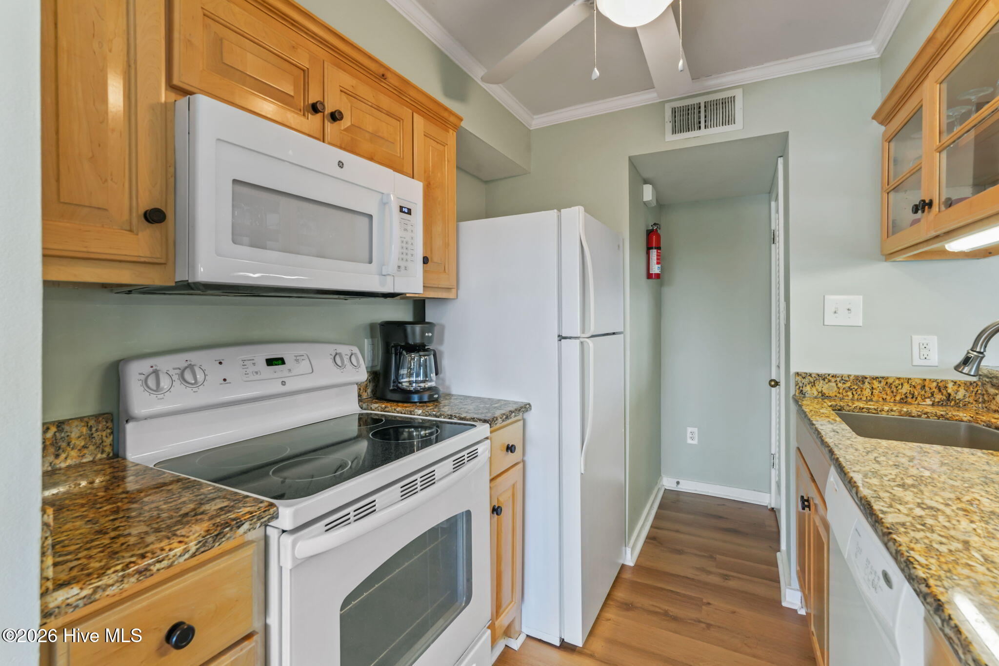 9661 Shore Drive C14 Property Photo 33