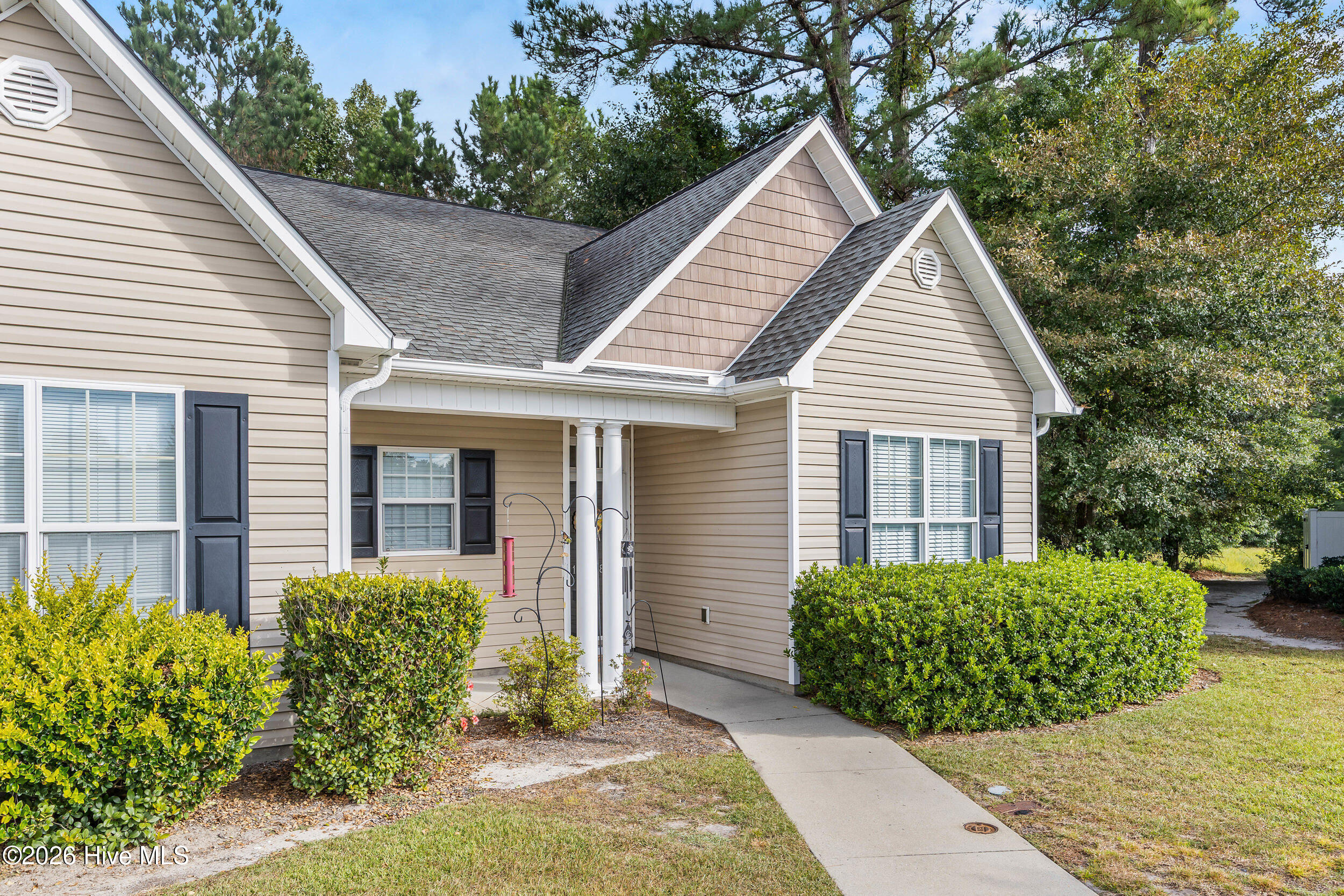 1148 Red Bay Place Property Photo 2