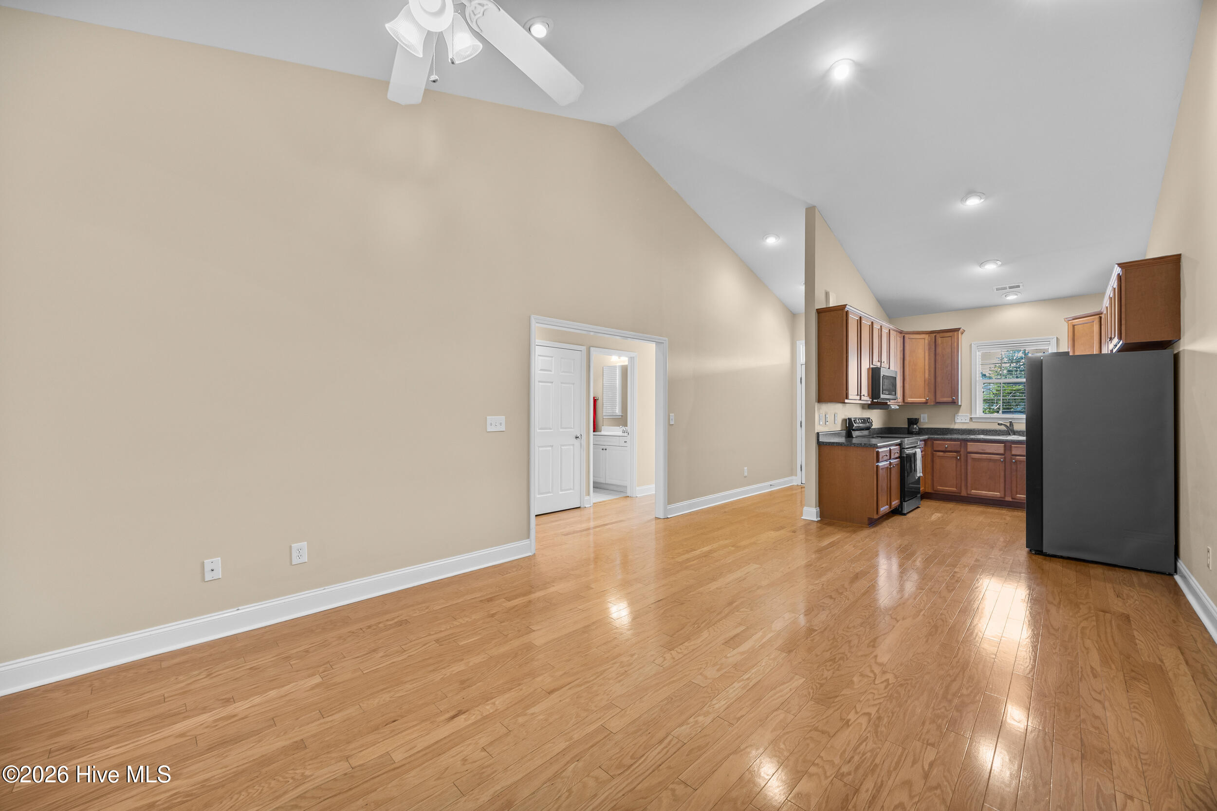 1148 Red Bay Place Property Photo 7