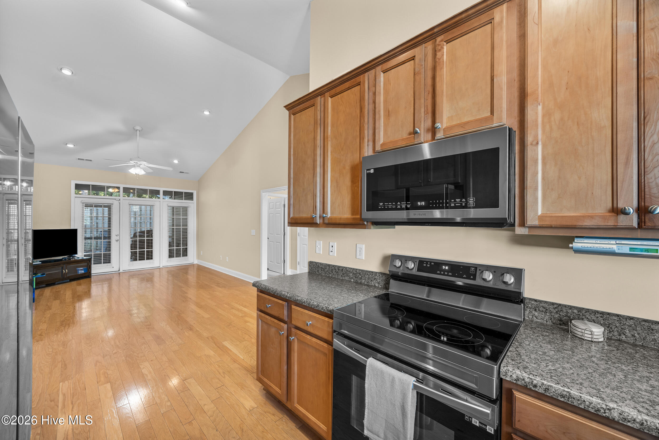 1148 Red Bay Place Property Photo 10
