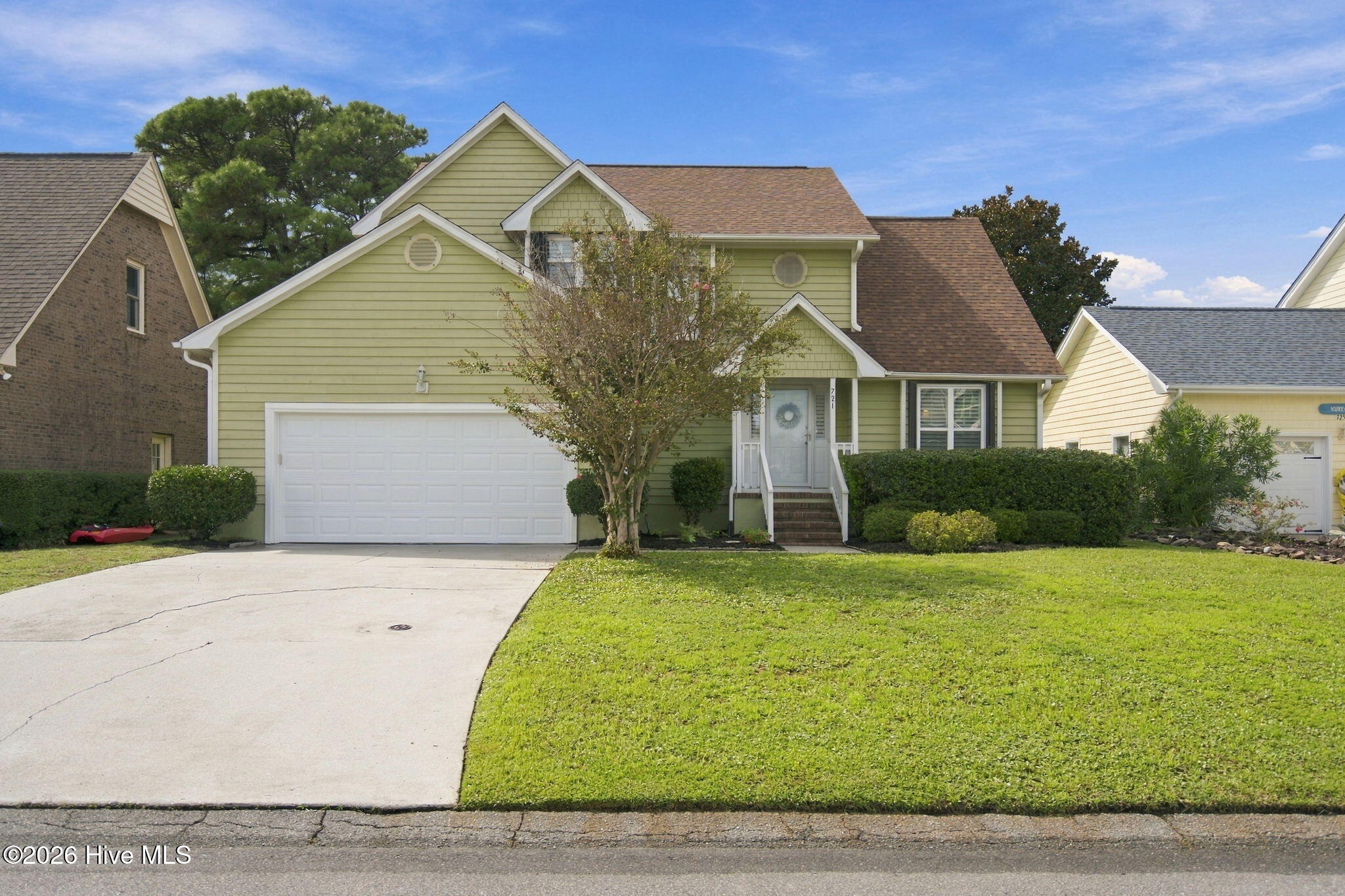 721 Sloop Pointe Lane Property Photo 2