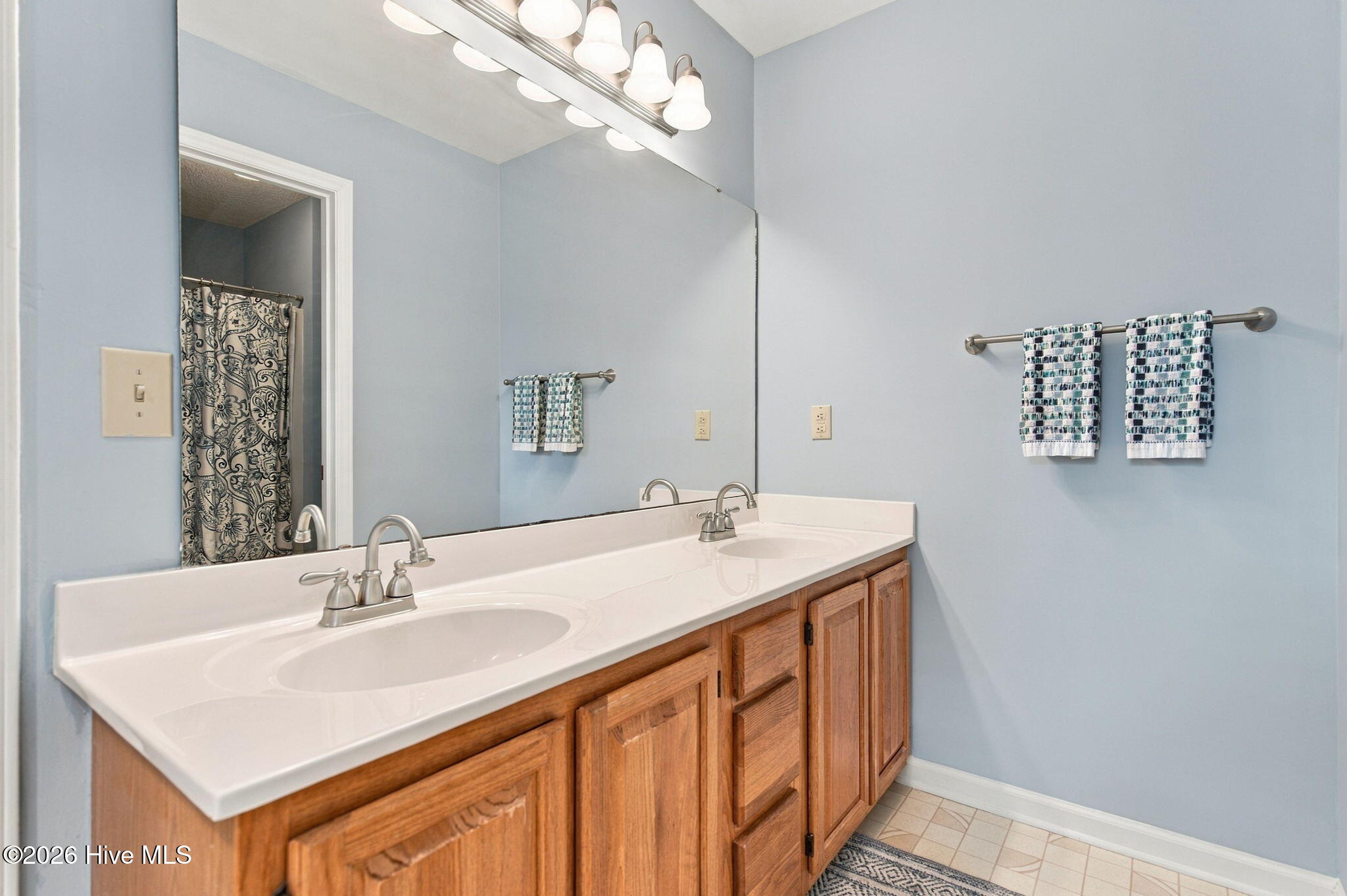 721 Sloop Pointe Lane Property Photo 27