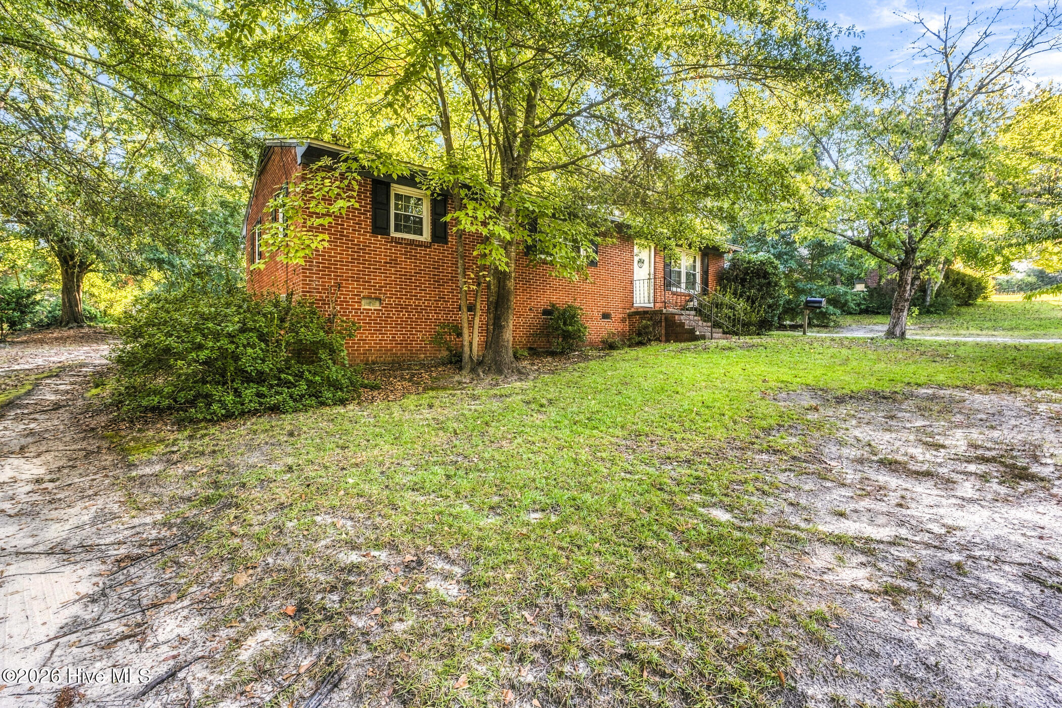 1002 Jefferson Street Property Photo 2