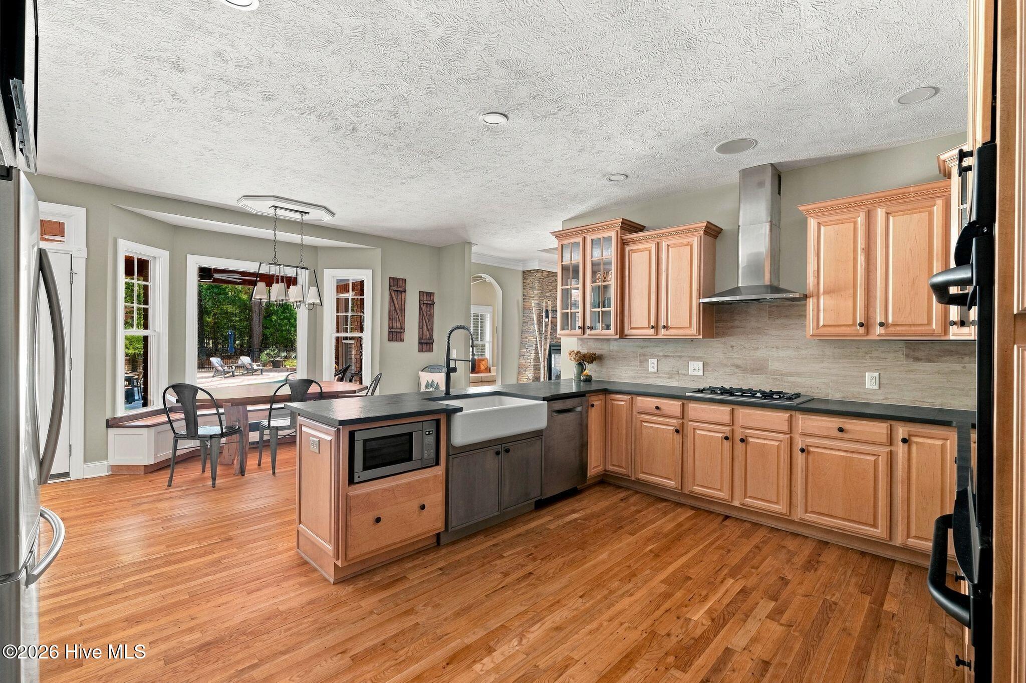 10 Ashkirk Drive Property Photo 15