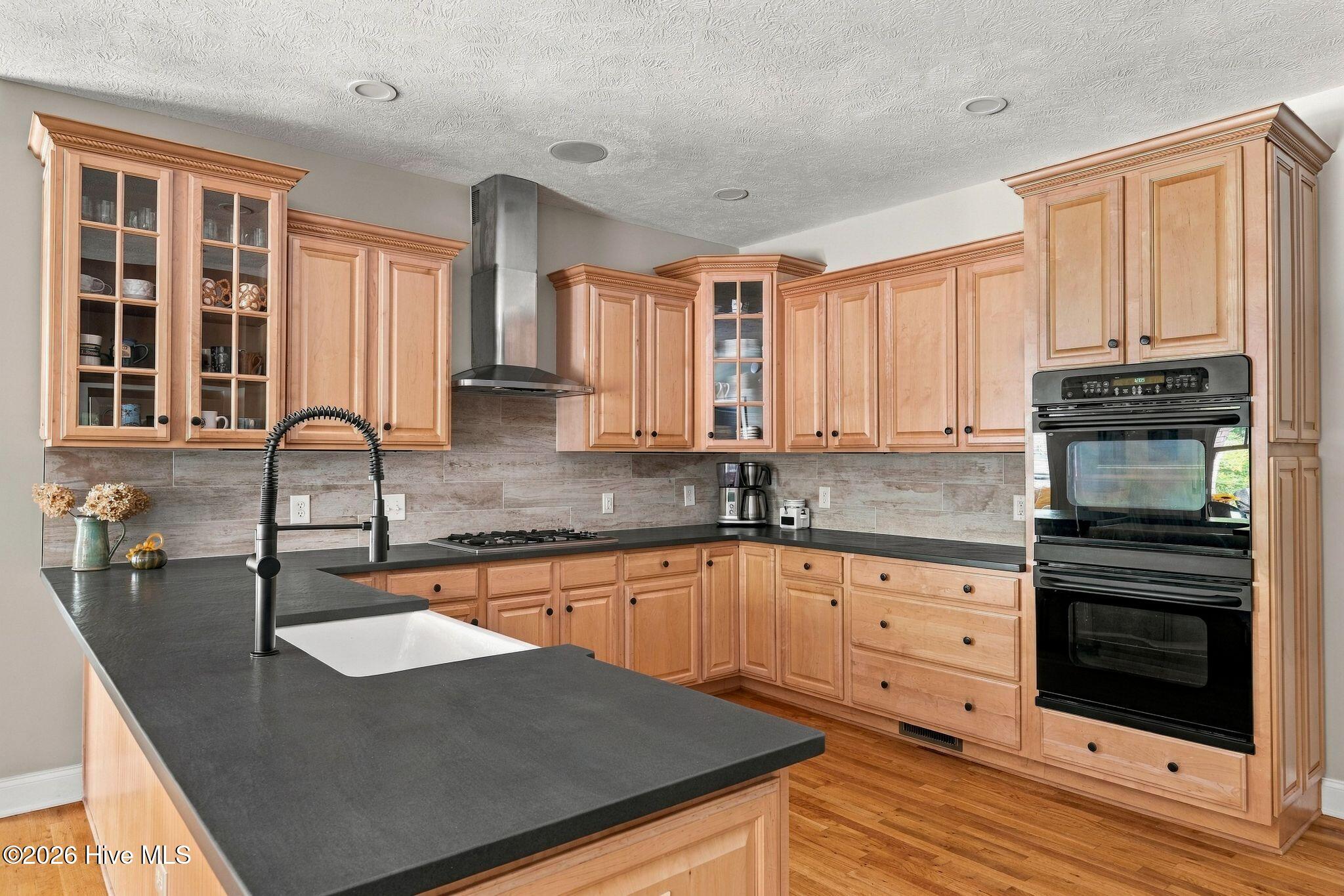 10 Ashkirk Drive Property Photo 16