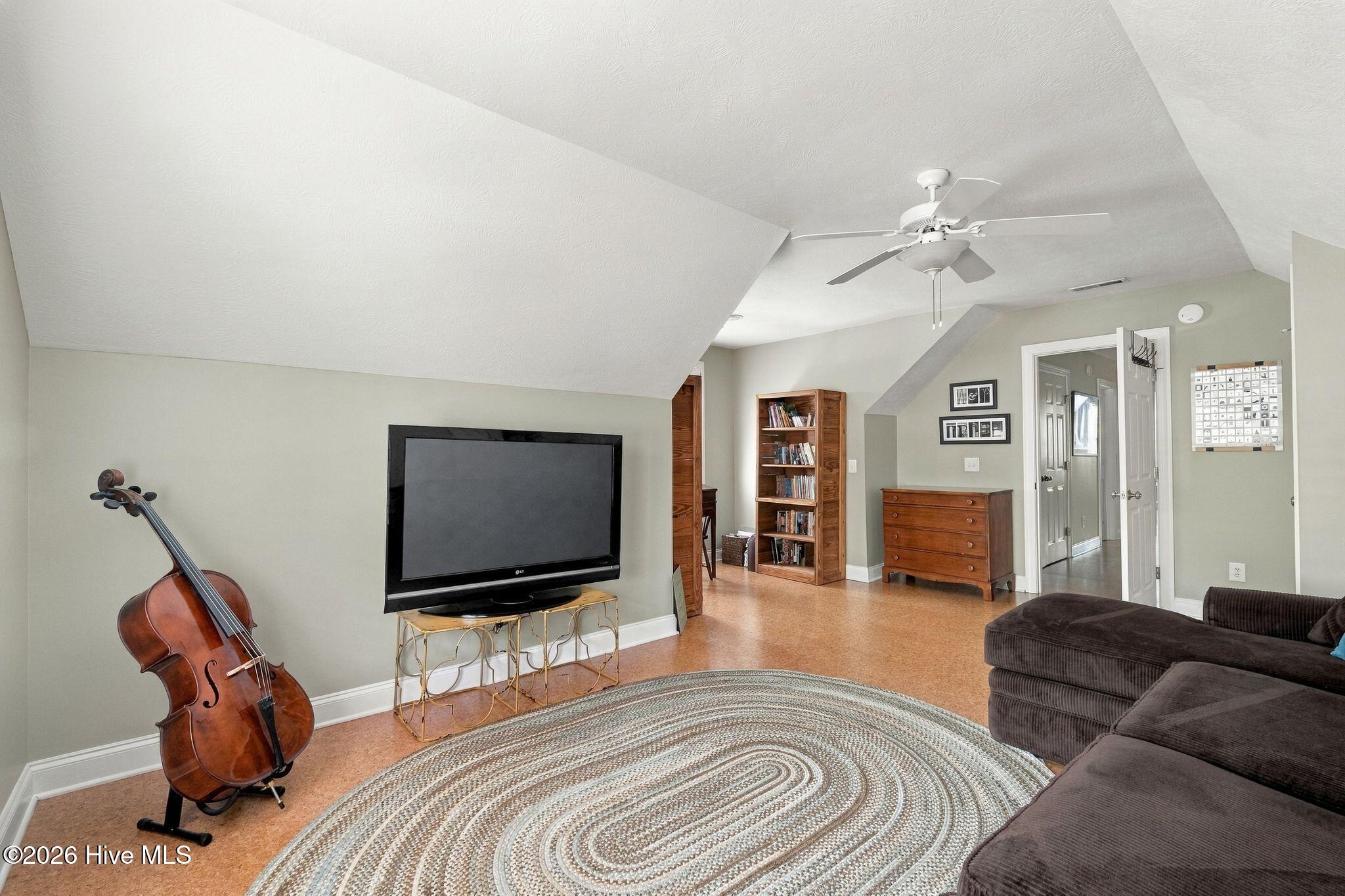 10 Ashkirk Drive Property Photo 42