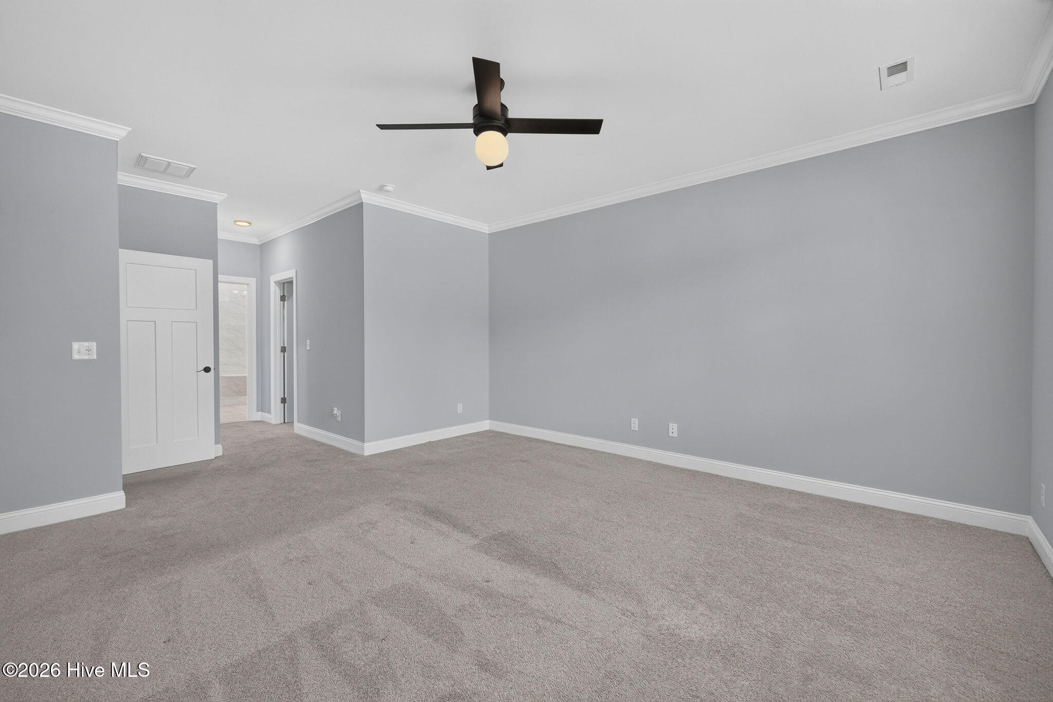 646 Crown Pointe Drive Property Photo 22