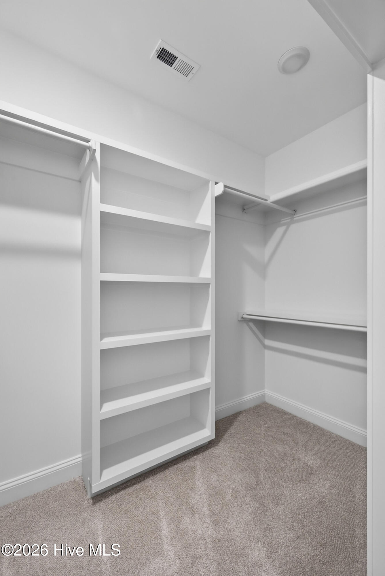 646 Crown Pointe Drive Property Photo 29