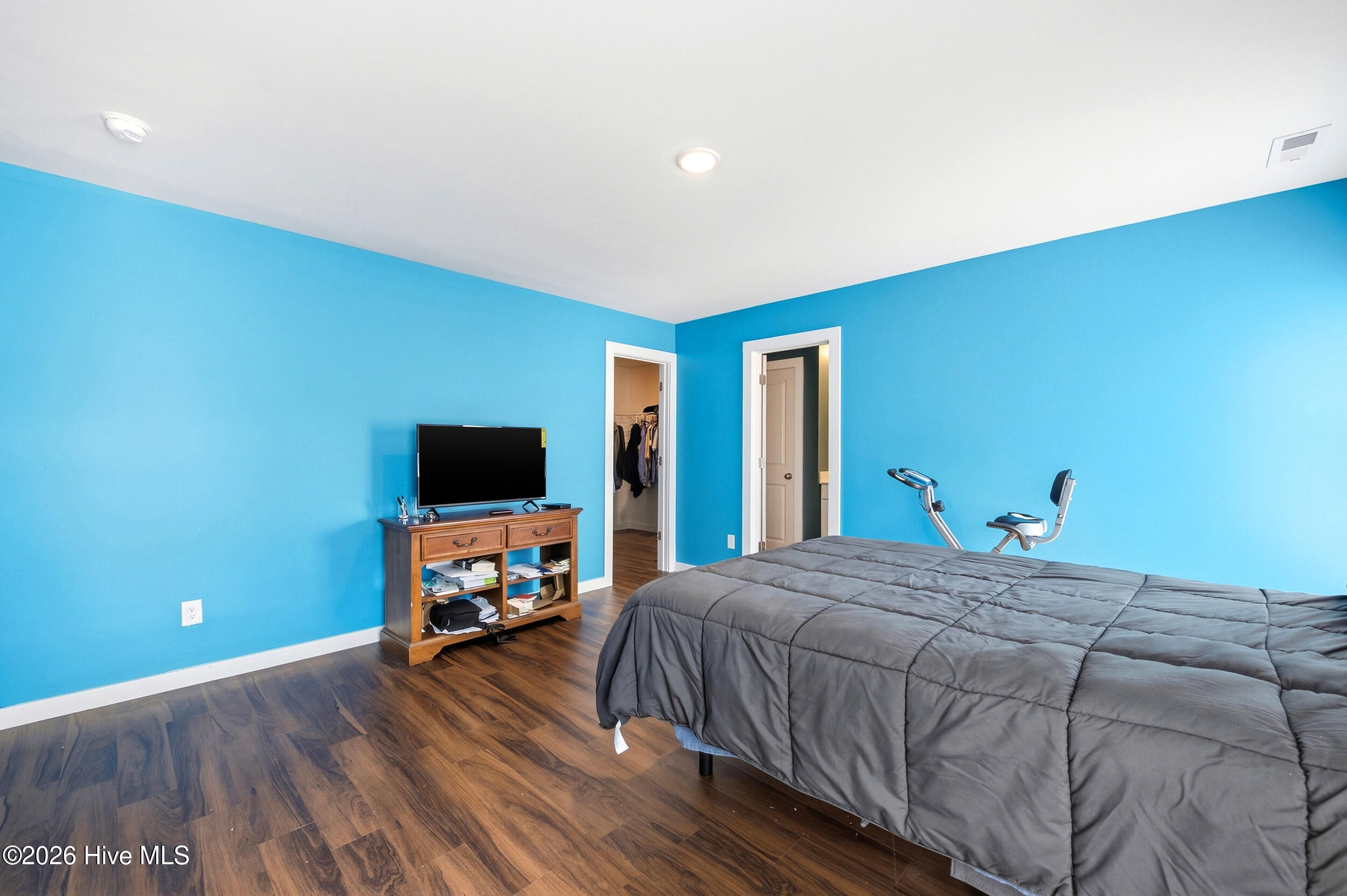 910 Pine Needles Road Property Photo 19