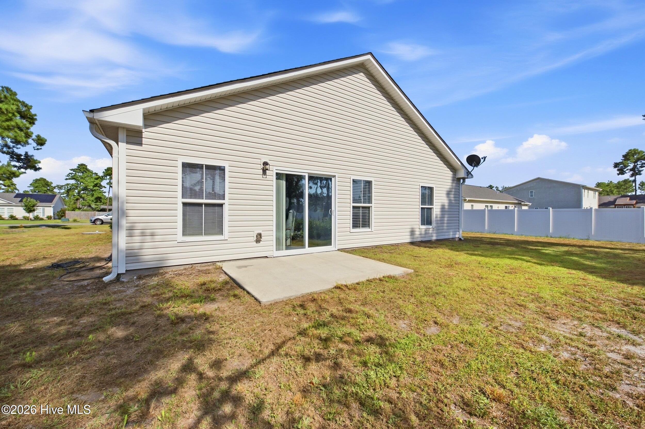 910 Pine Needles Road Property Photo 32