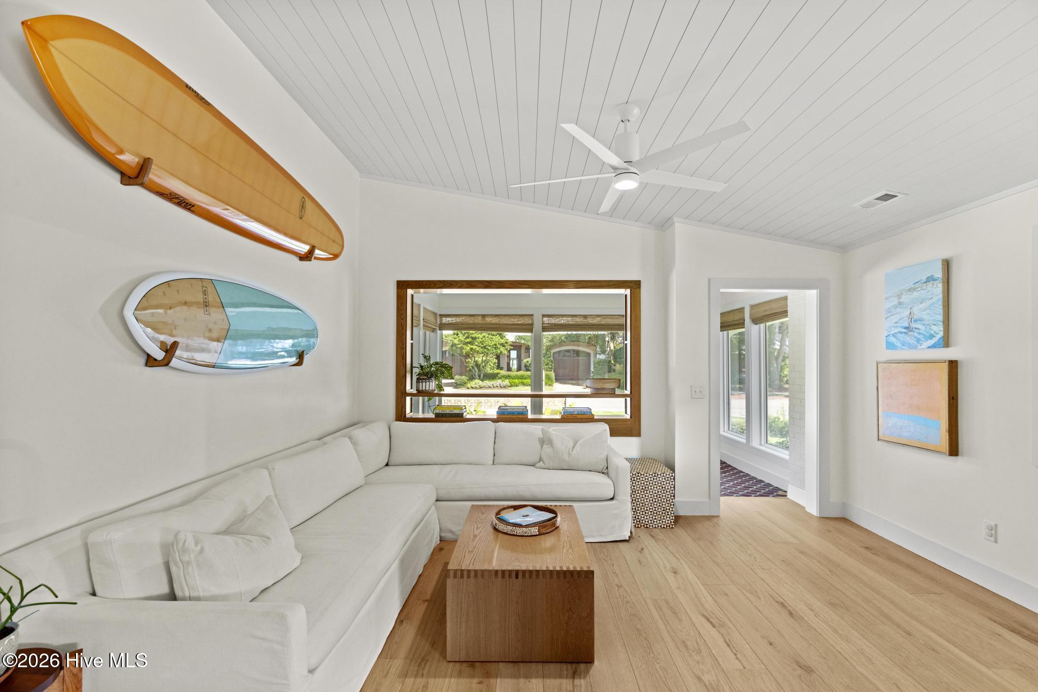 21 Island Drive Property Photo 10