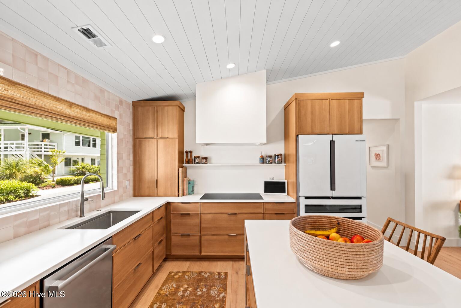 21 Island Drive Property Photo 18