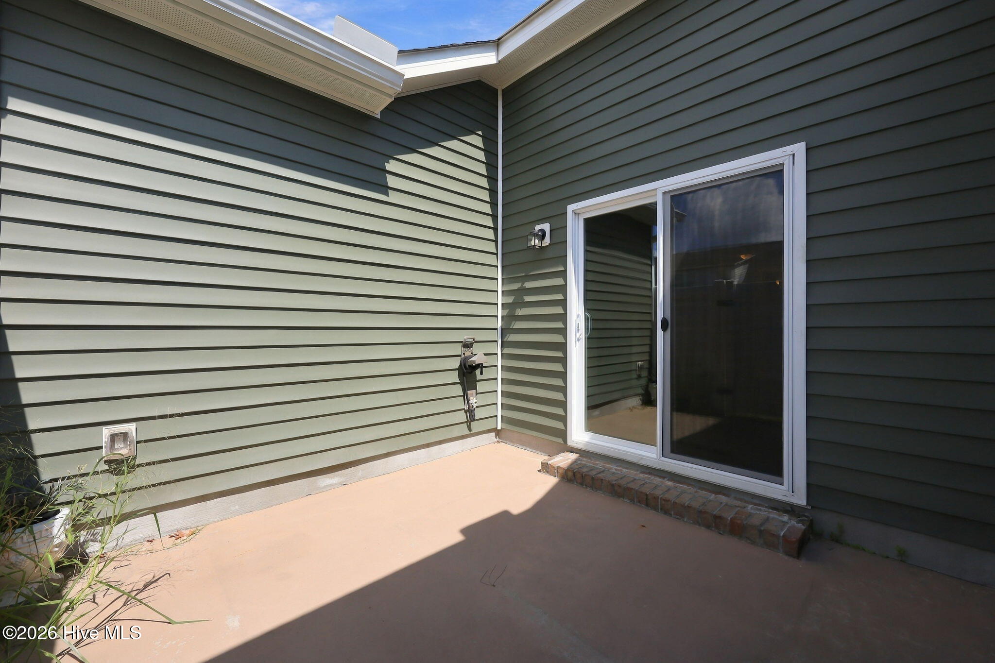 1811 Fox Den Way 6 Property Photo 5