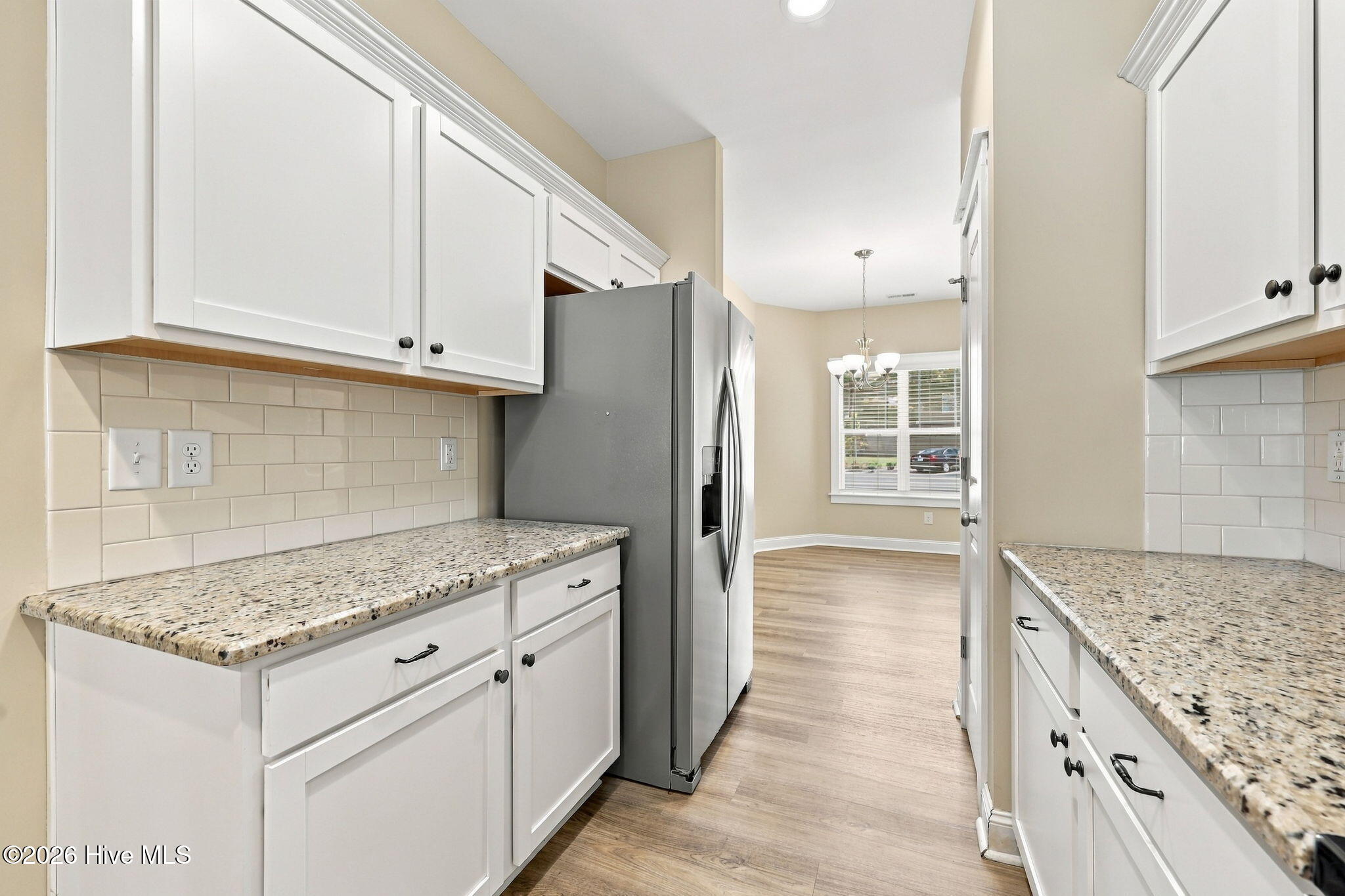 1811 Fox Den Way 6 Property Photo 12