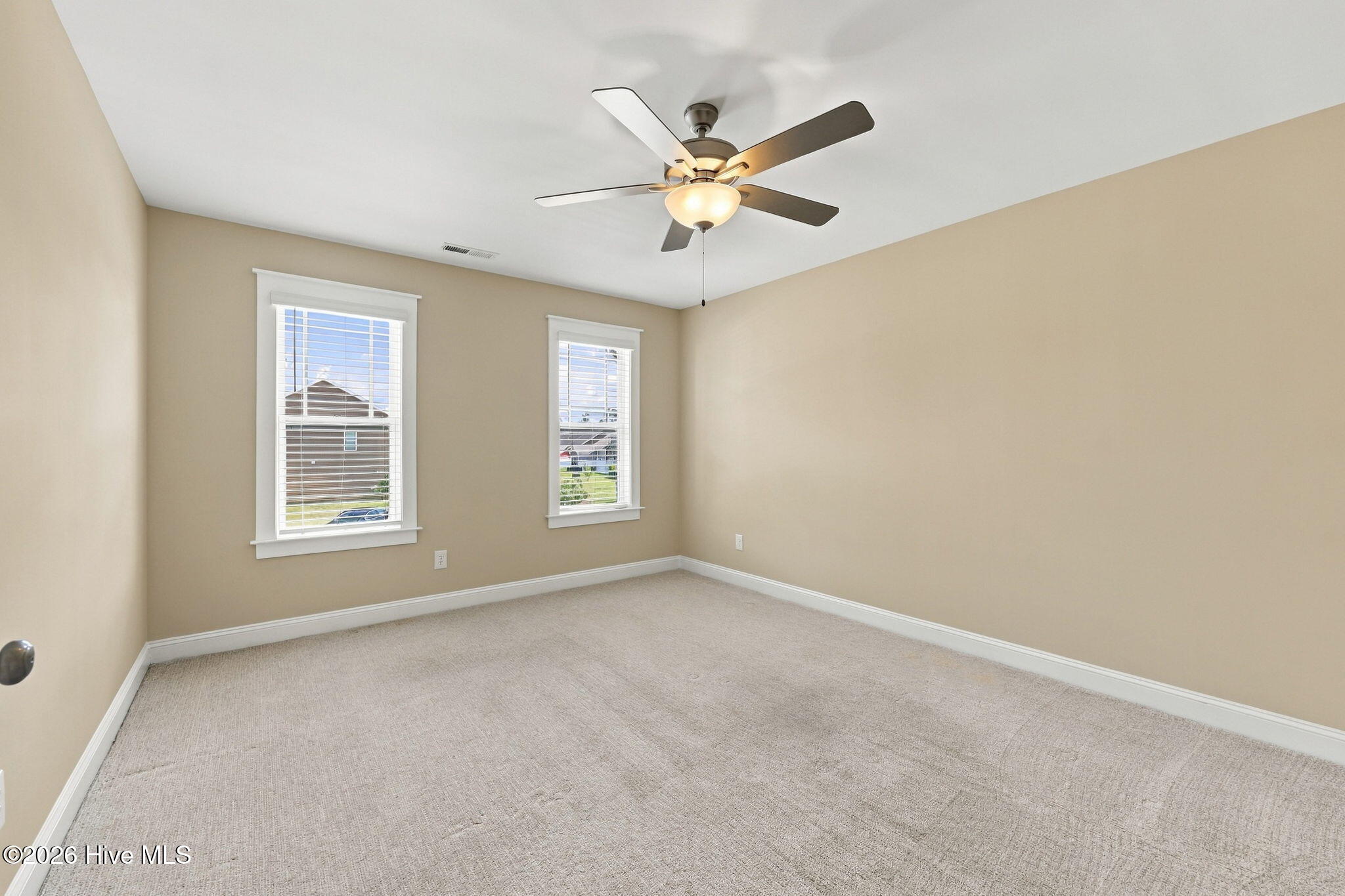 1811 Fox Den Way 6 Property Photo 32