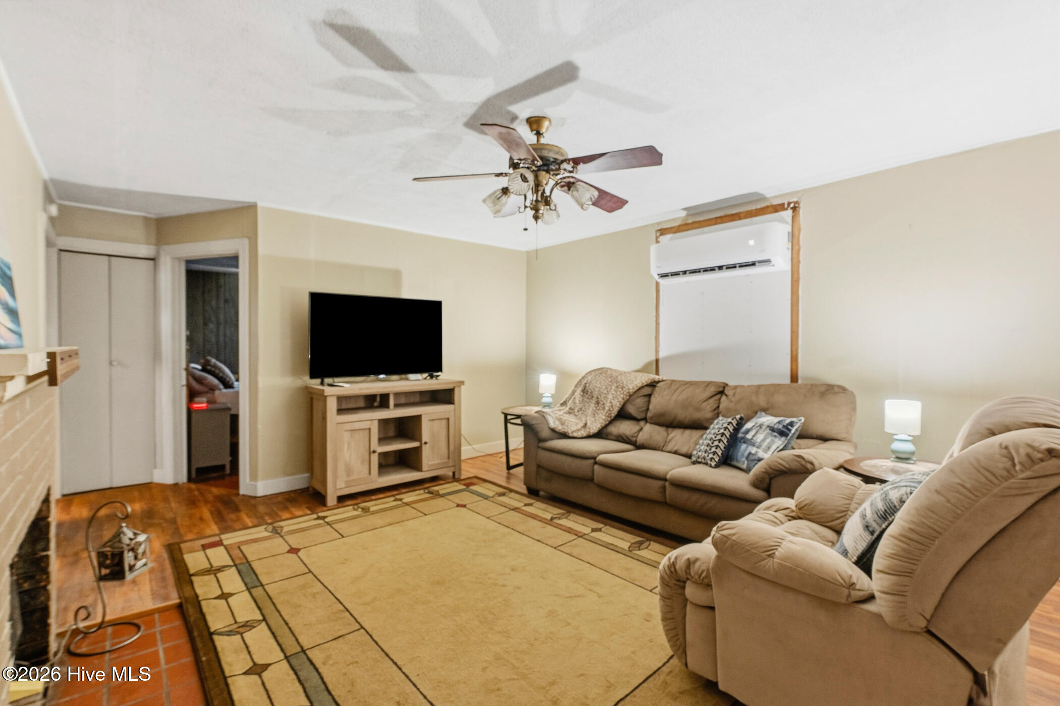 178 Ledbetter Street Property Photo 6