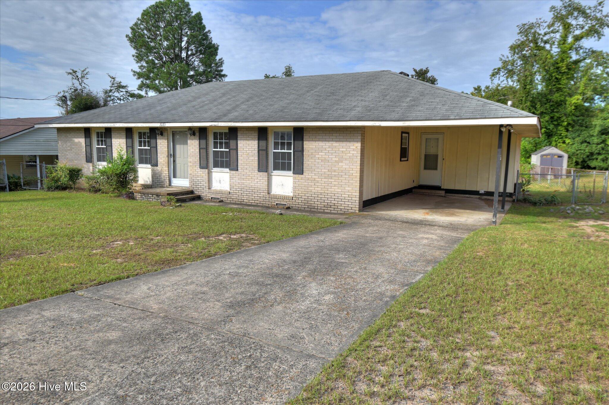 2083 Hillsinger Road Property Photo 2