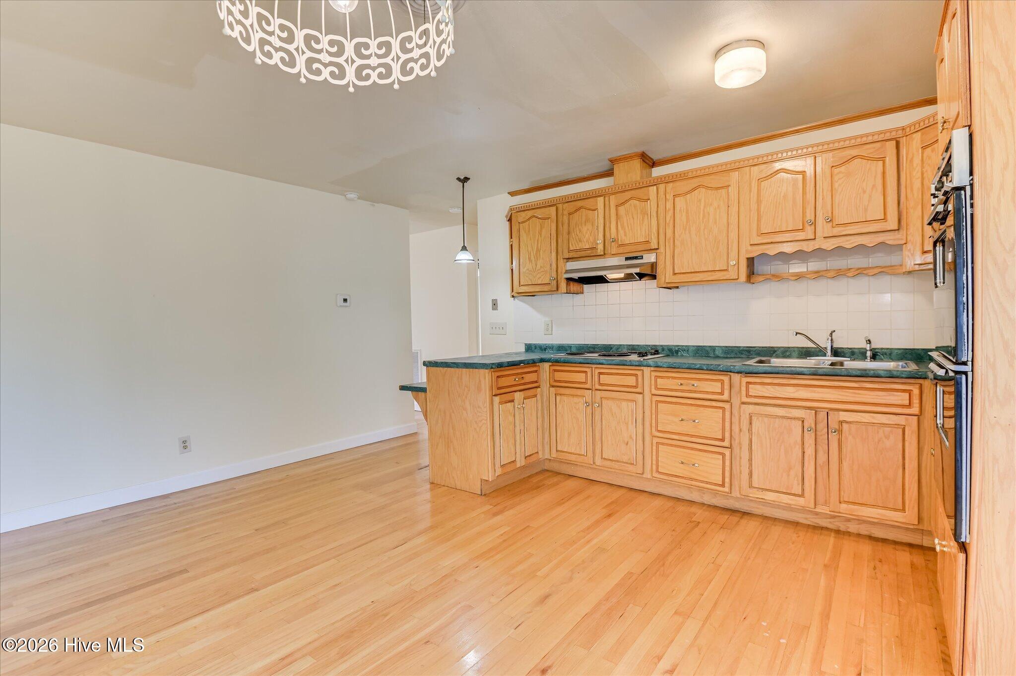 2083 Hillsinger Road Property Photo 14