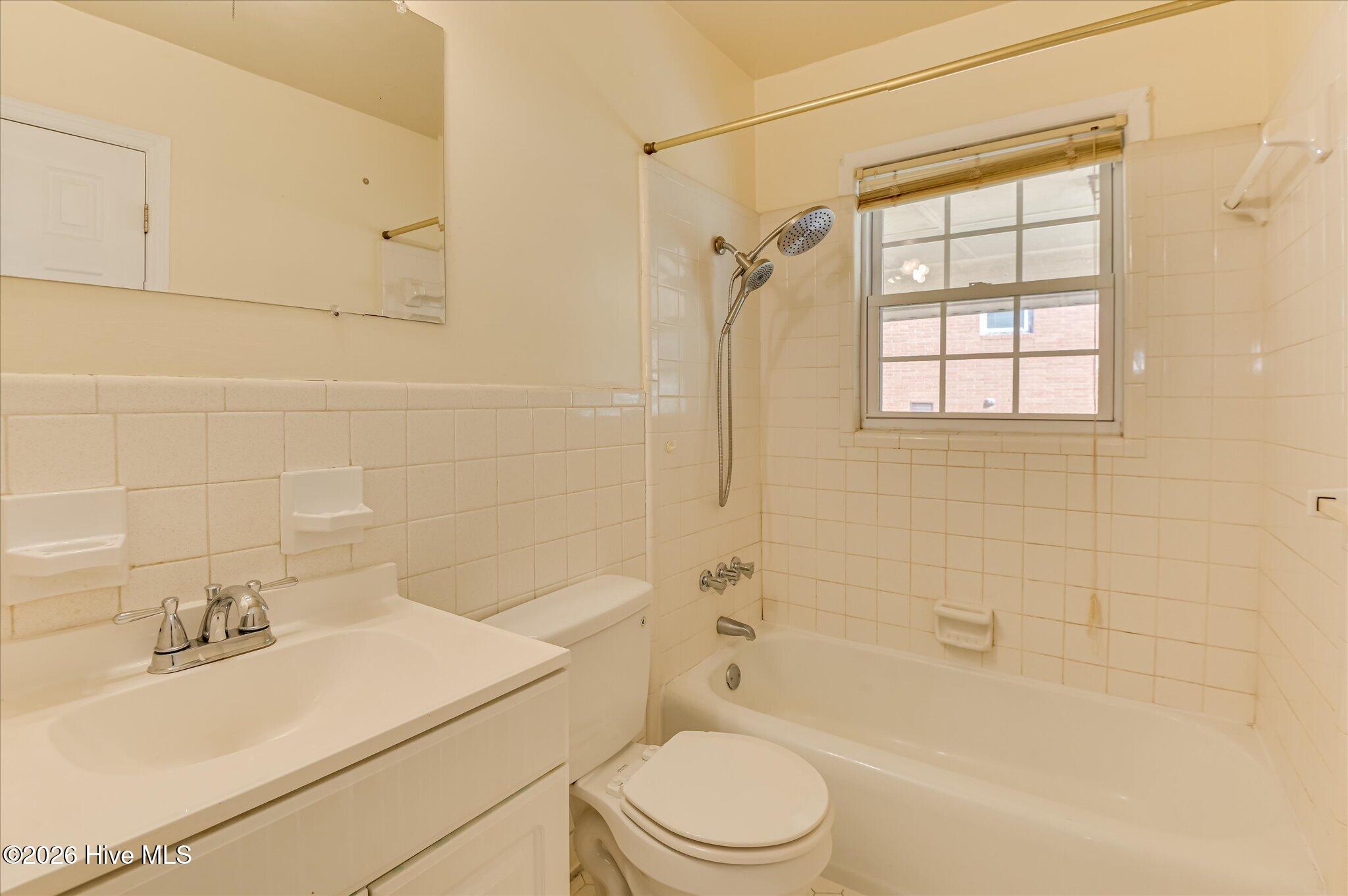 2083 Hillsinger Road Property Photo 22